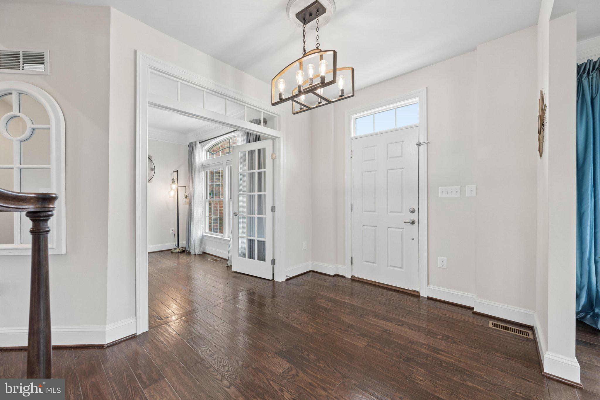 THE WARFIELDS - Residential