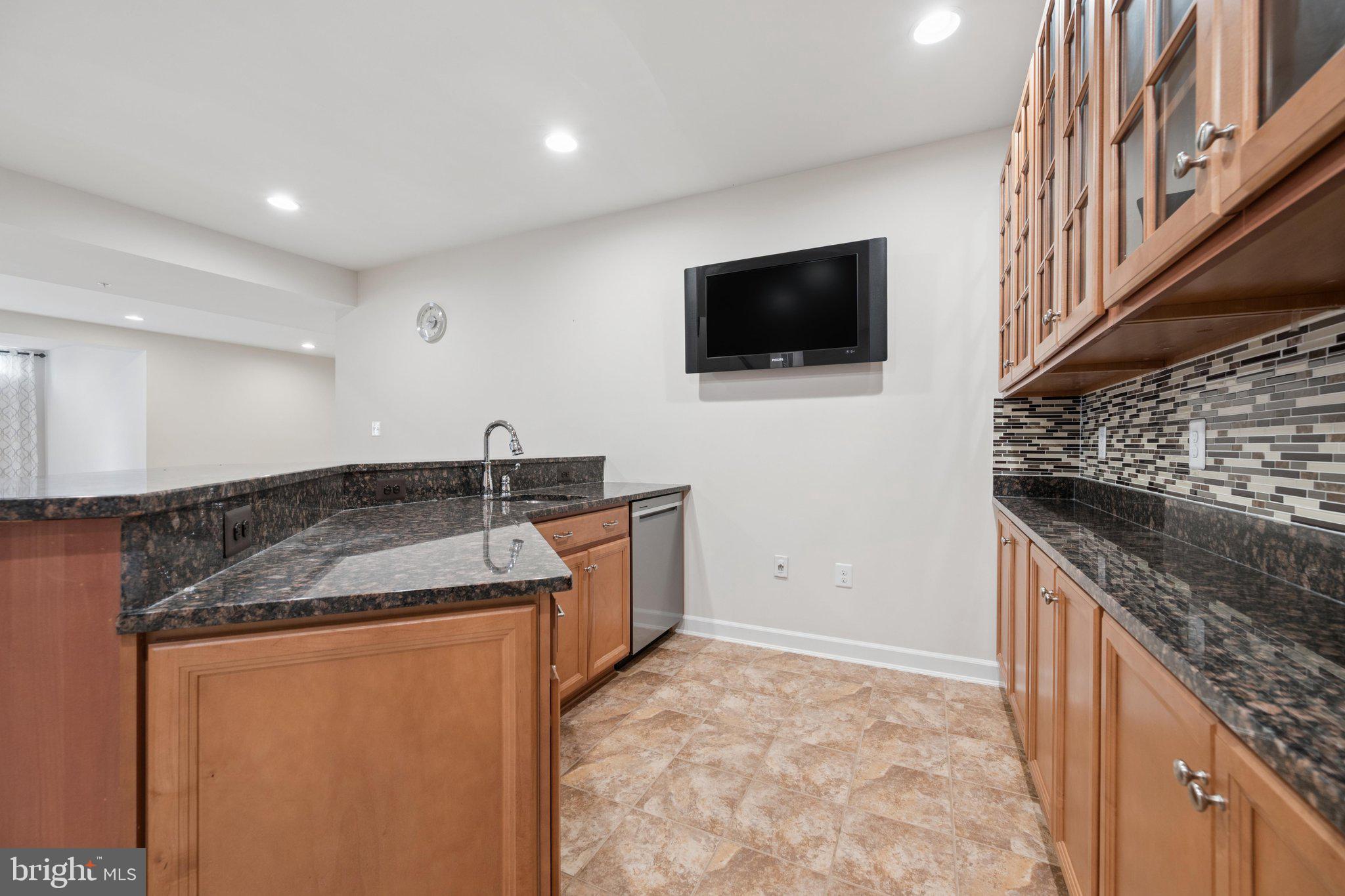 THE WARFIELDS - Residential