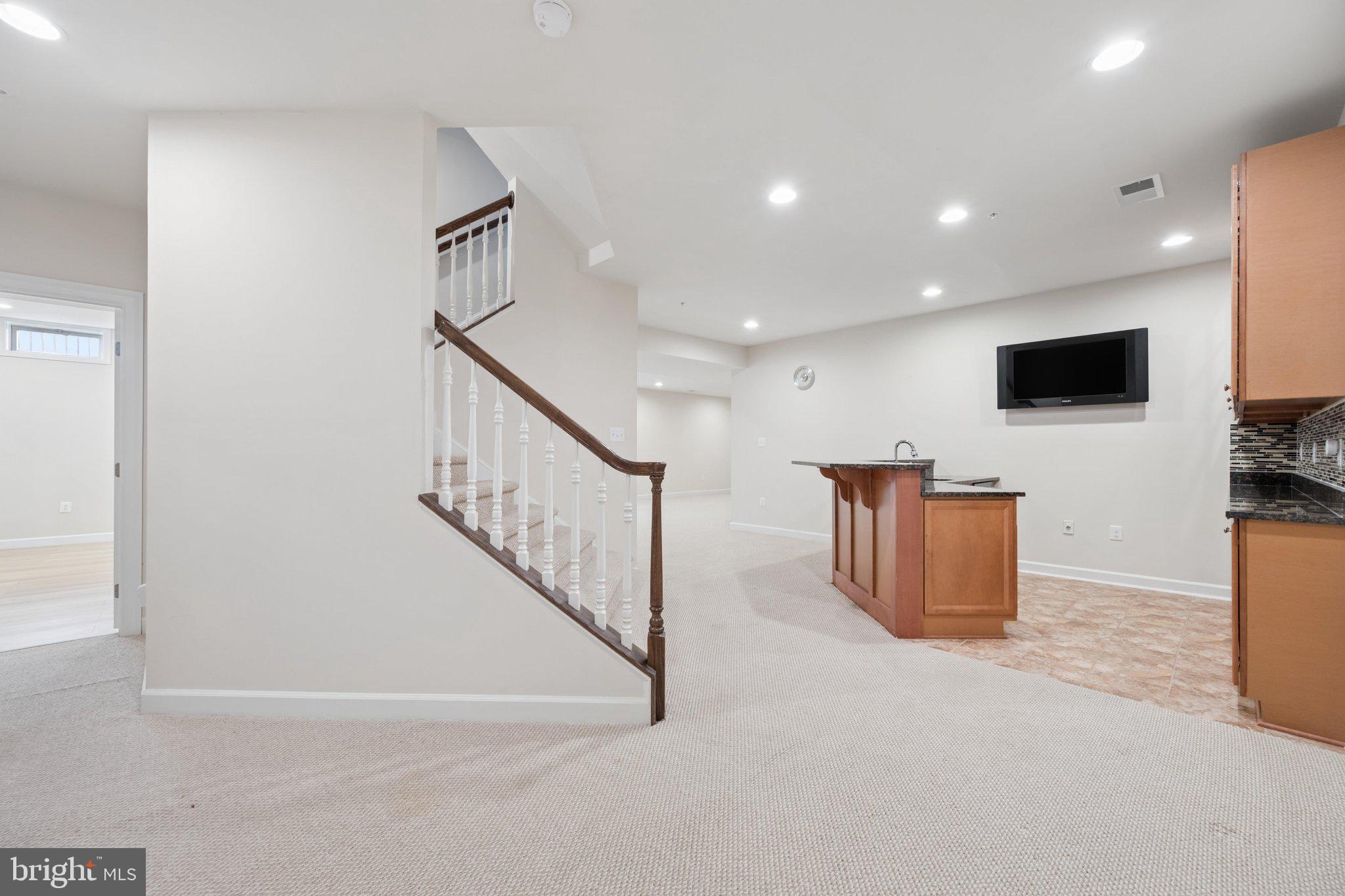 THE WARFIELDS - Residential