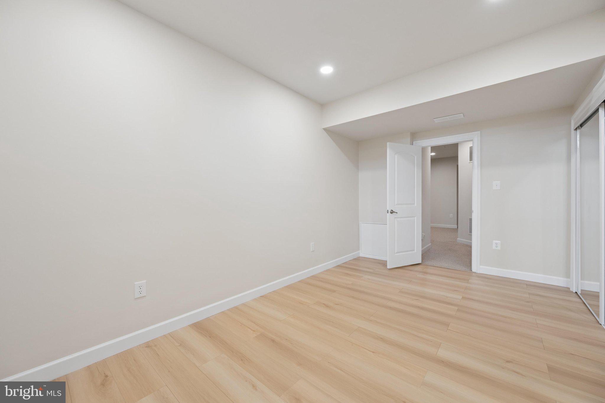 THE WARFIELDS - Residential