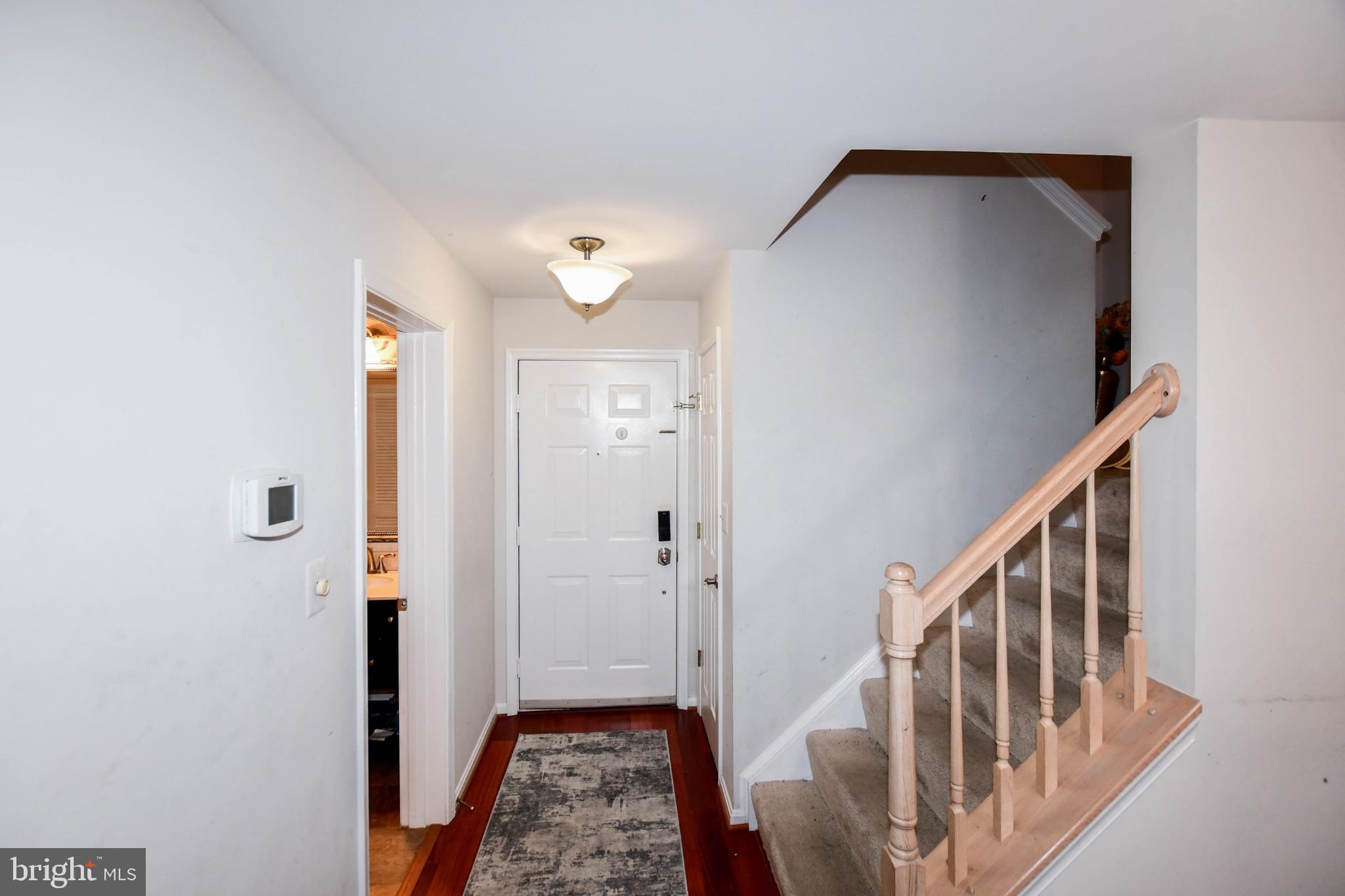 FALLS GABLE - Residential