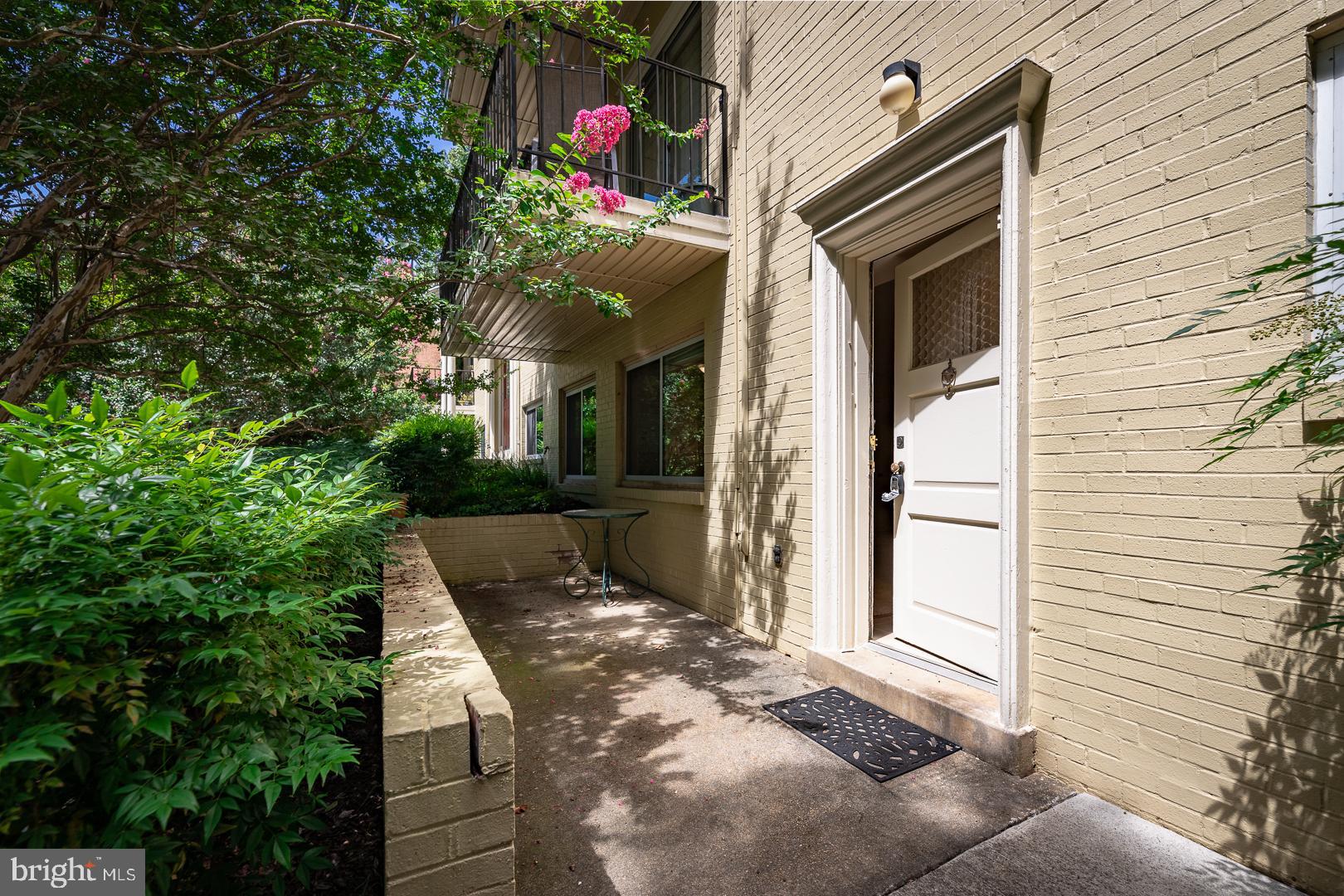 PARKSIDE CONDOMINIUMS - Residential