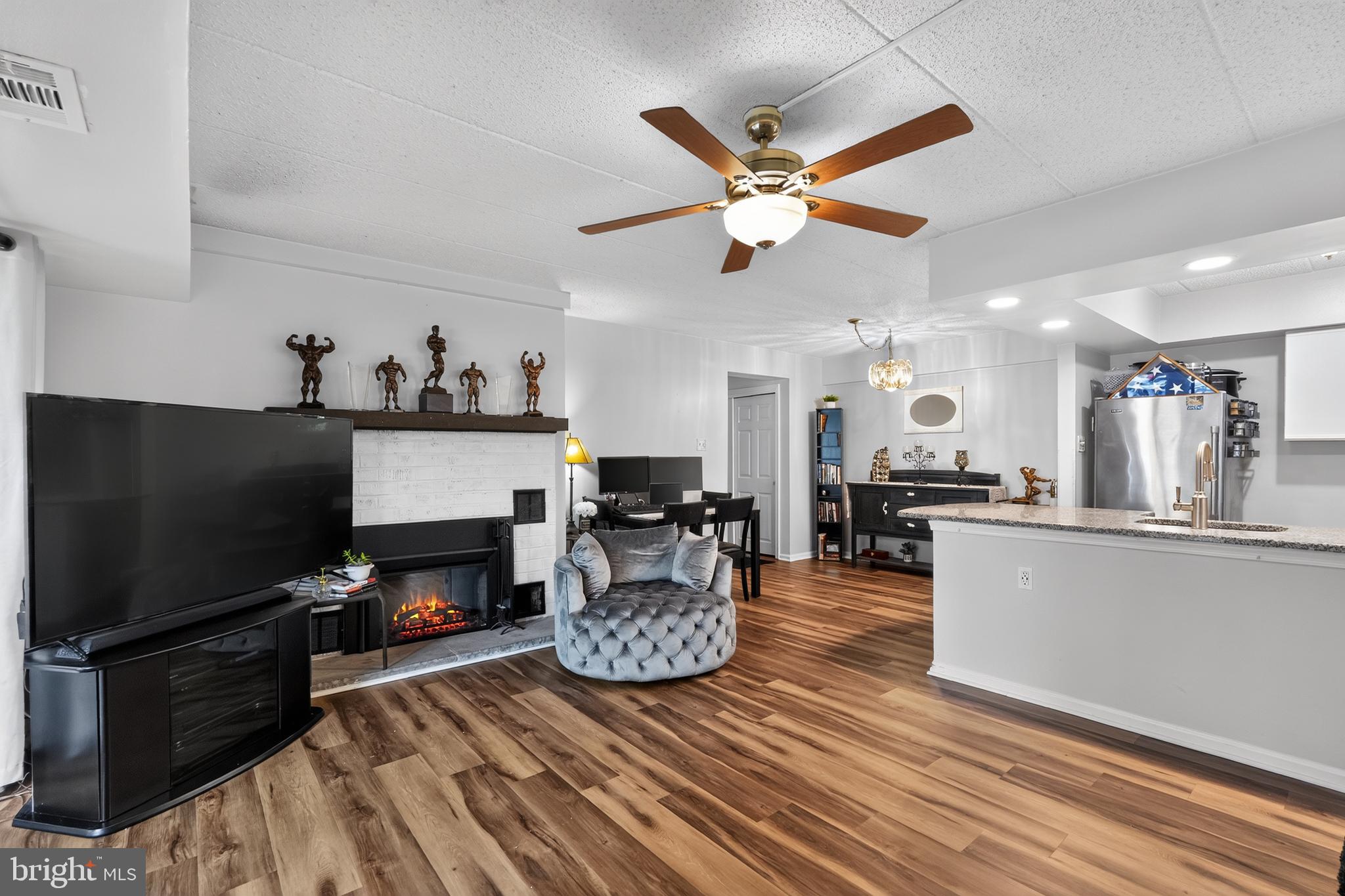 CHESTERBROOK - Residential