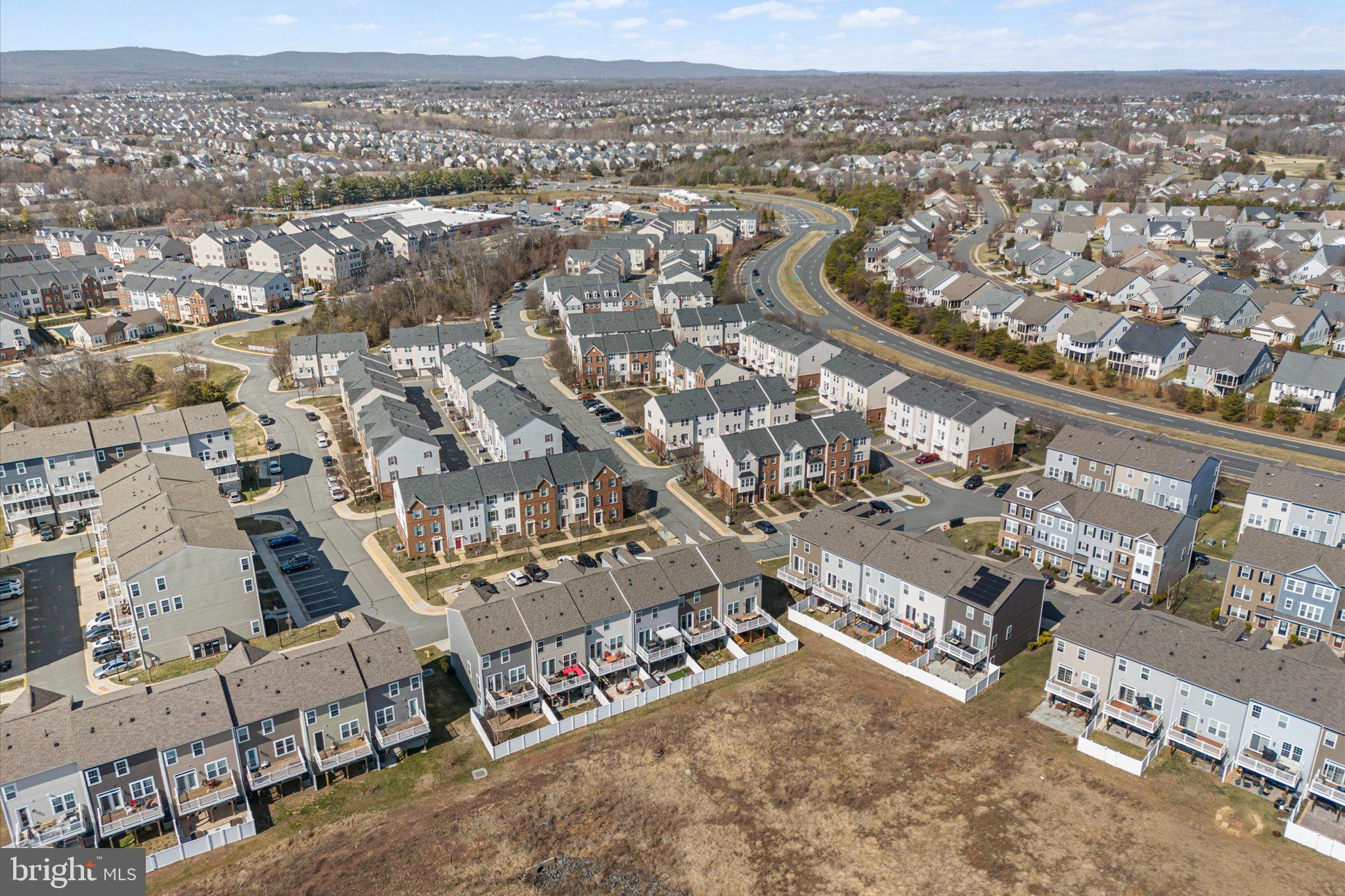 HEATHCOTE COMMONS - Residential