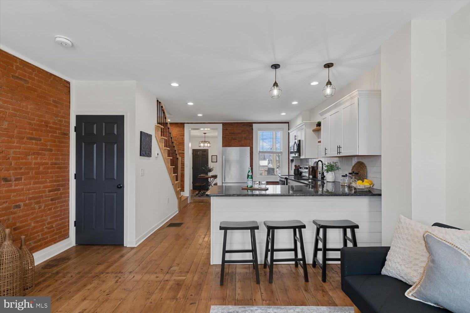 STADIUM DISTRICT - Residential
