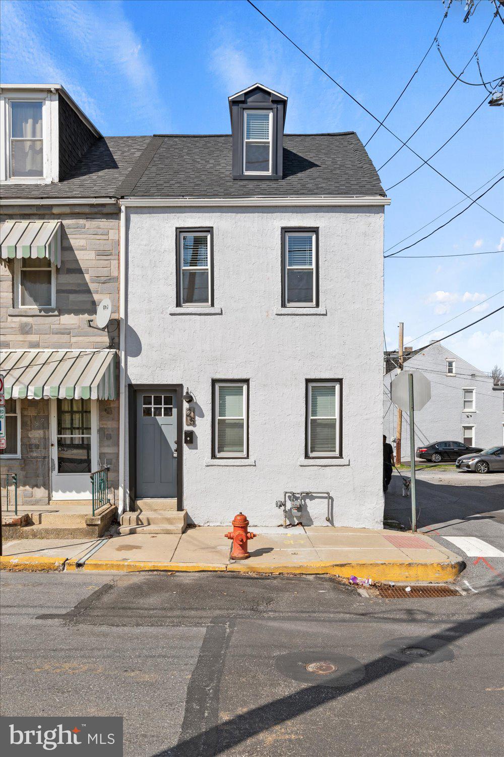 STADIUM DISTRICT - Residential
