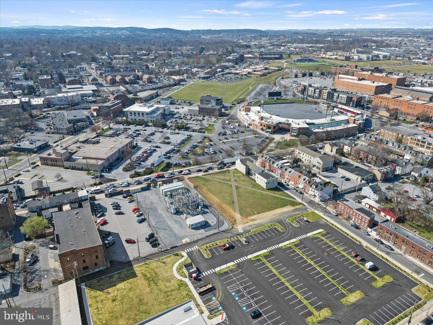 STADIUM DISTRICT - Residential