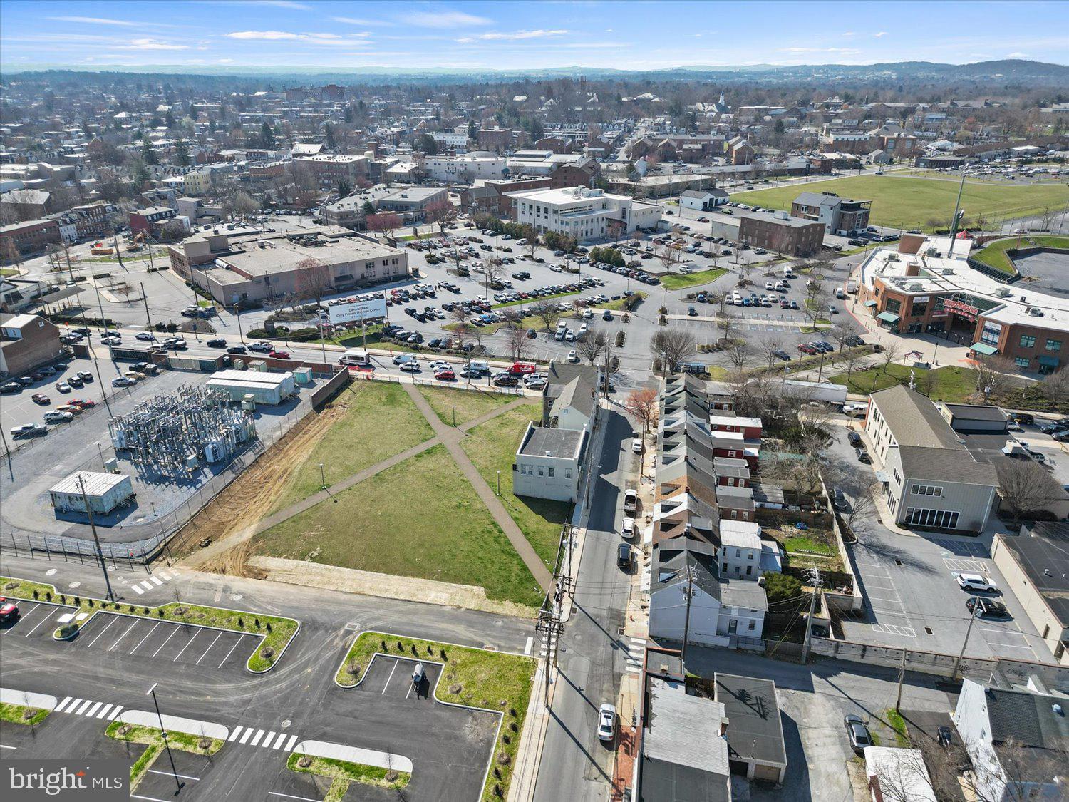 STADIUM DISTRICT - Residential