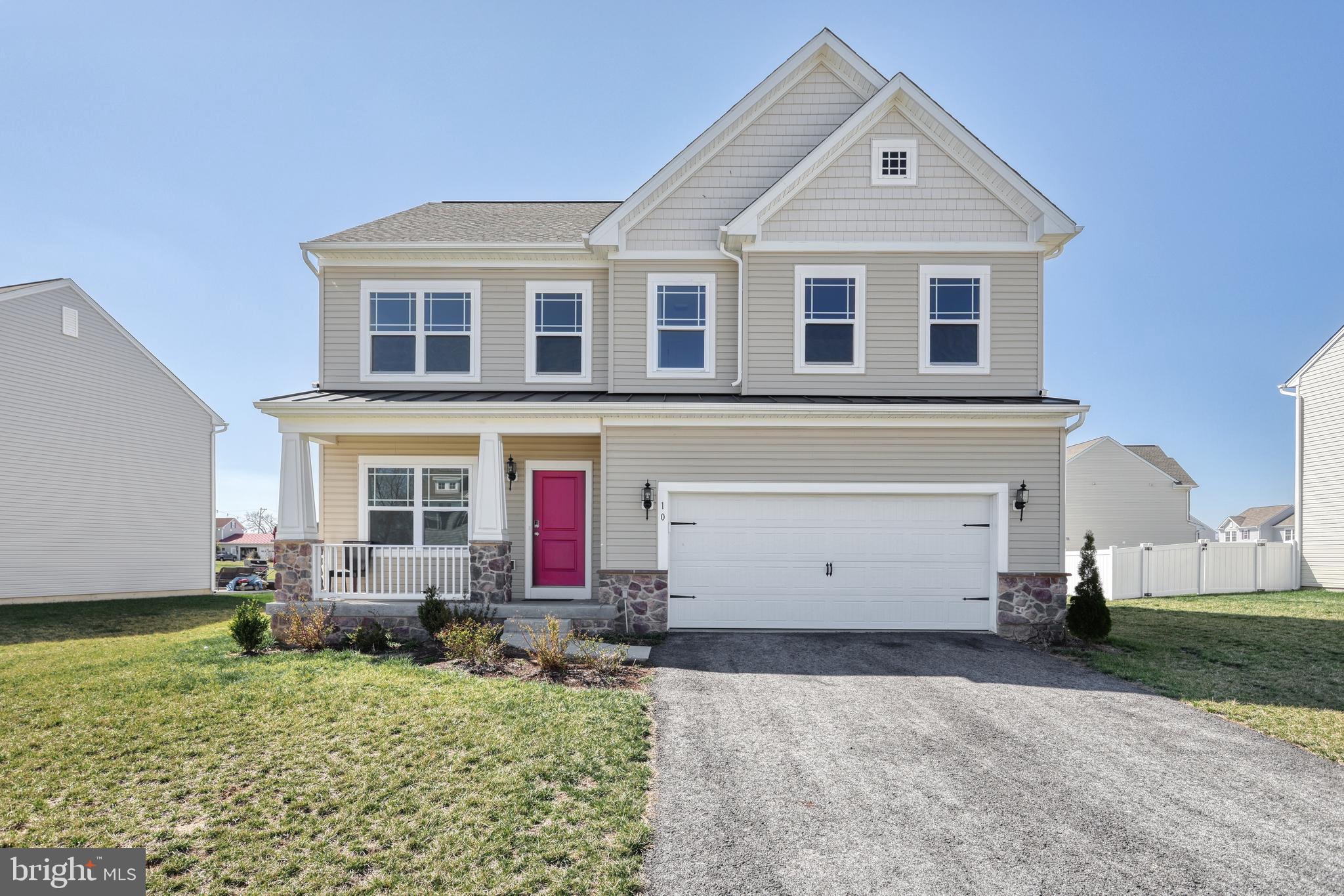 This stunning 4-bedroom, 2.5-bathroom home is a true gem, offering both comfort and convenience. Located just minutes from downtown Carlisle, it provides easy access to shopping, dining, and entertainment. The spacious layout is perfect for families or those needing extra room, while the upgraded features throughout the home give it a modern and luxurious feel. With its prime location close to major highways, commuting is a breeze. Whether you're looking for more space or a beautifully updated home, this property checks all the boxes. Don’t miss out on this incredible opportunity—schedule your showing today!