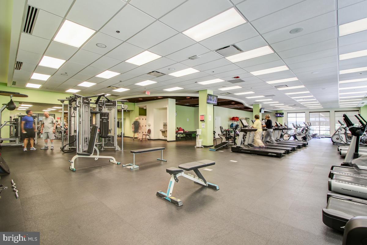 LEISURE WORLD - Residential