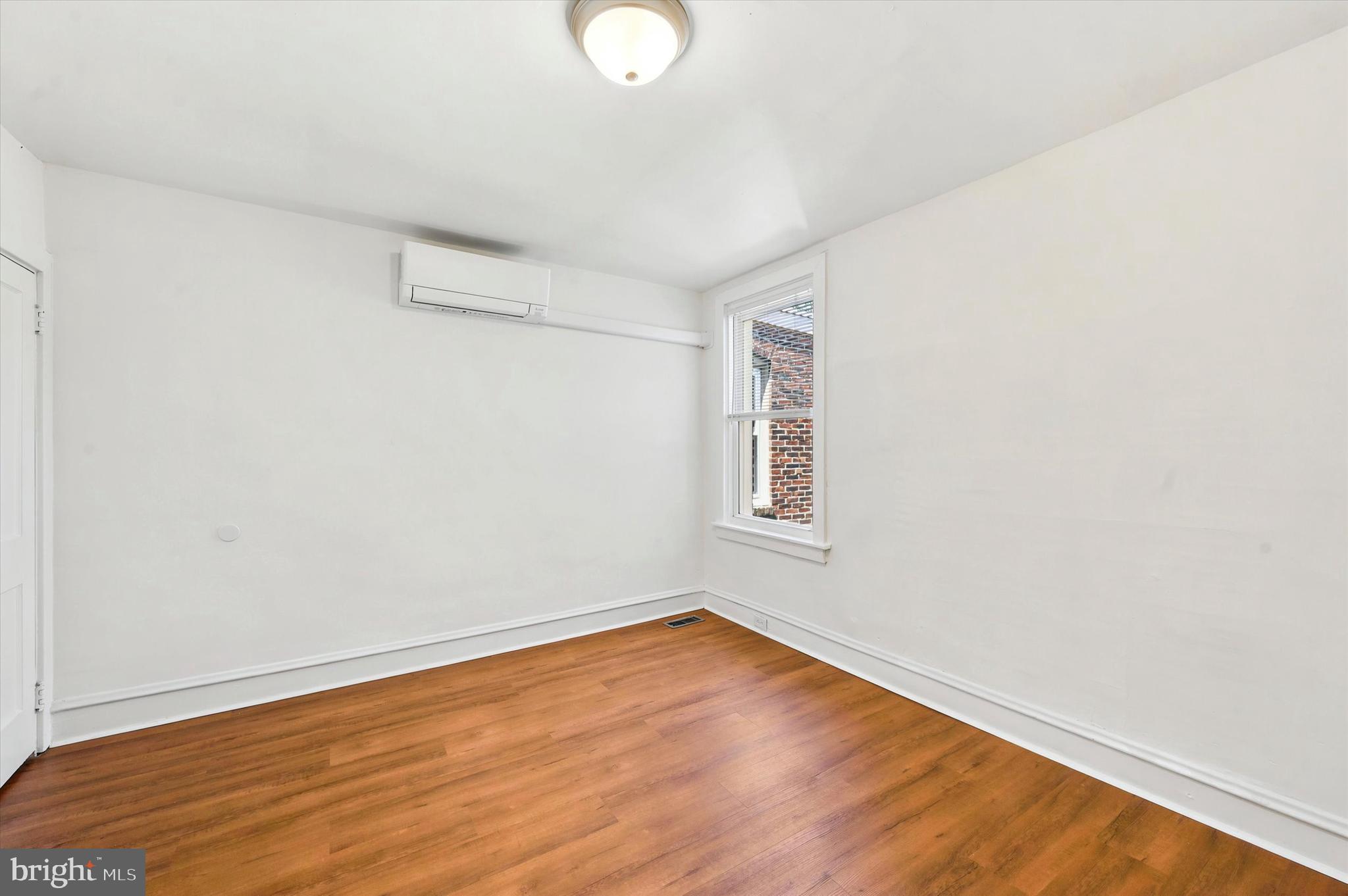 COBBS CREEK - Residential