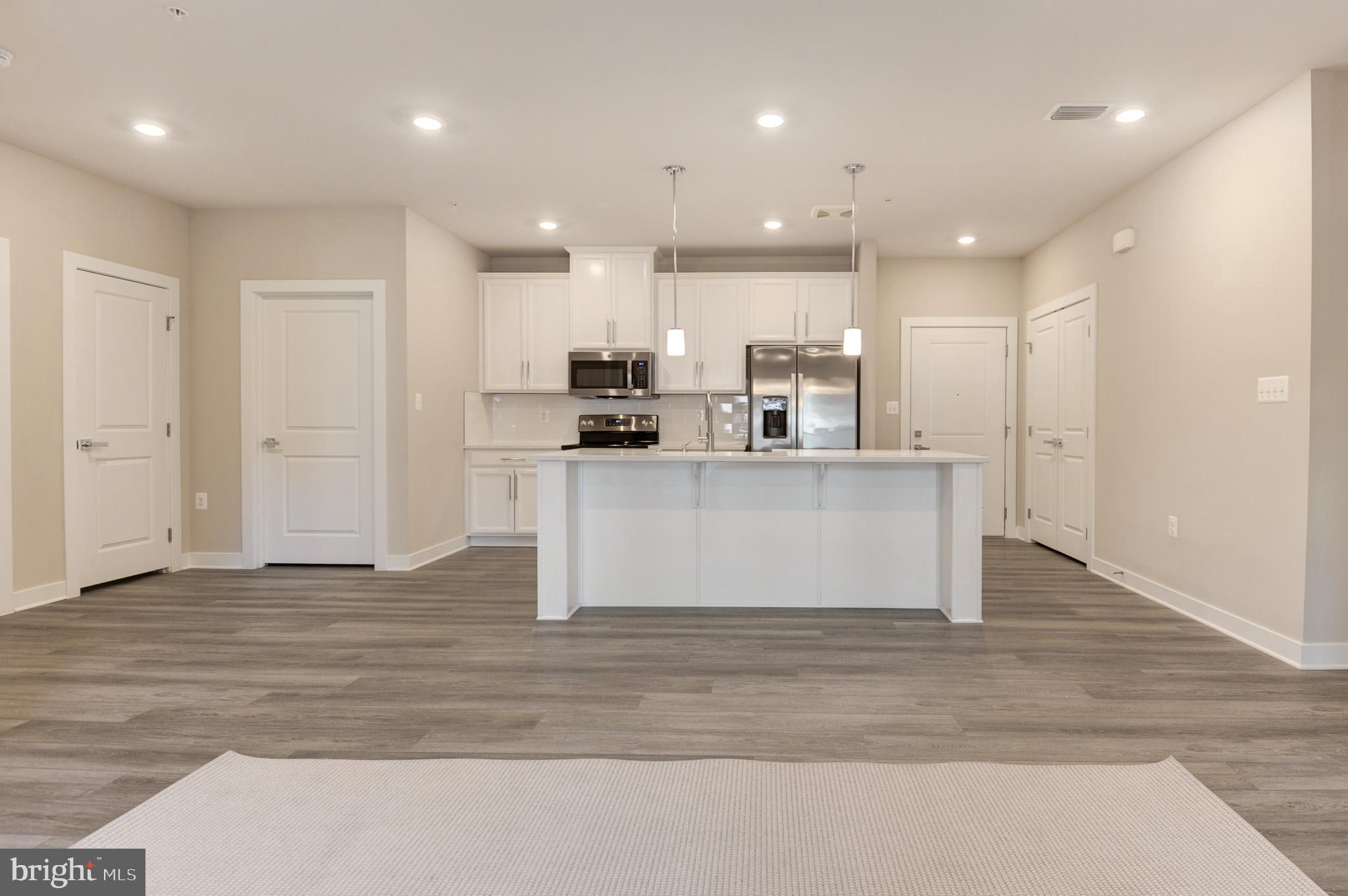 WOODLAND PARK - Residential Lease