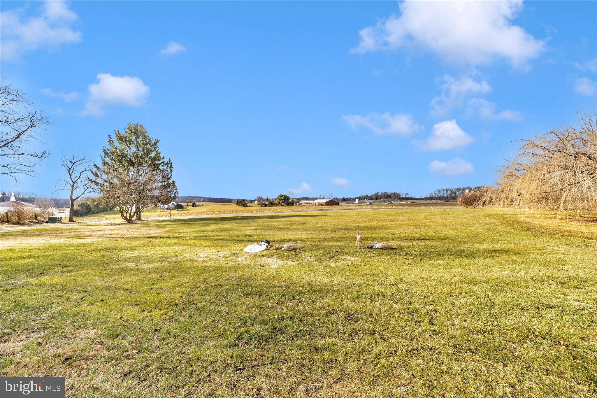 LAYTONSVILLE OUTSIDE - Residential