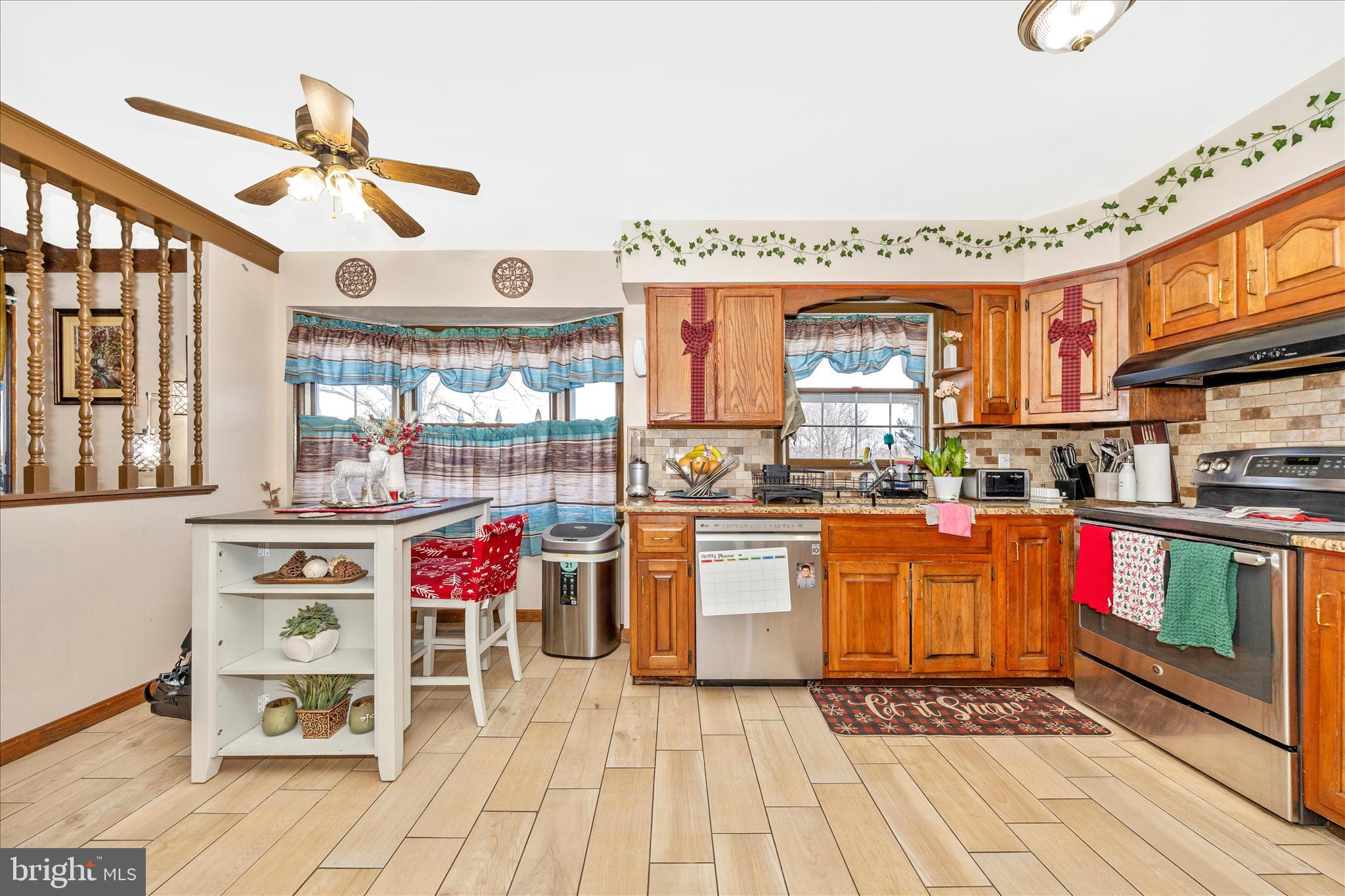 LAYTONSVILLE OUTSIDE - Residential