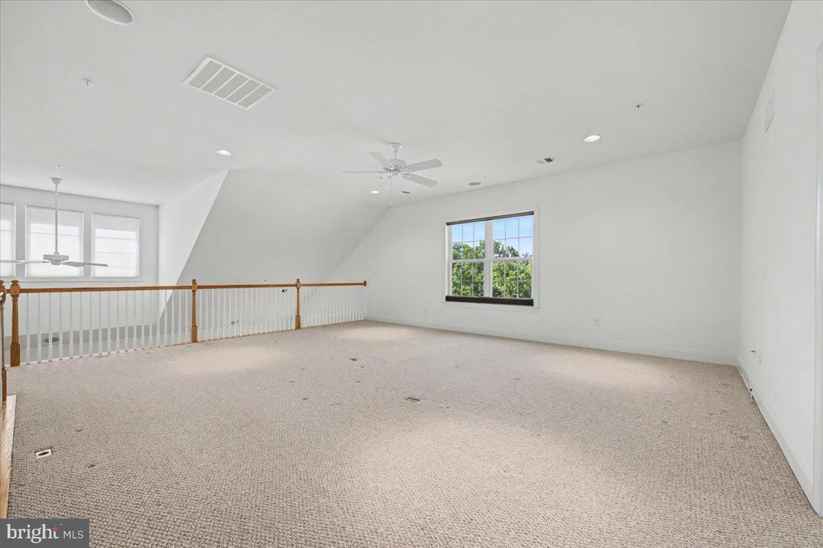 COLDSTREAM CROSSING - Residential