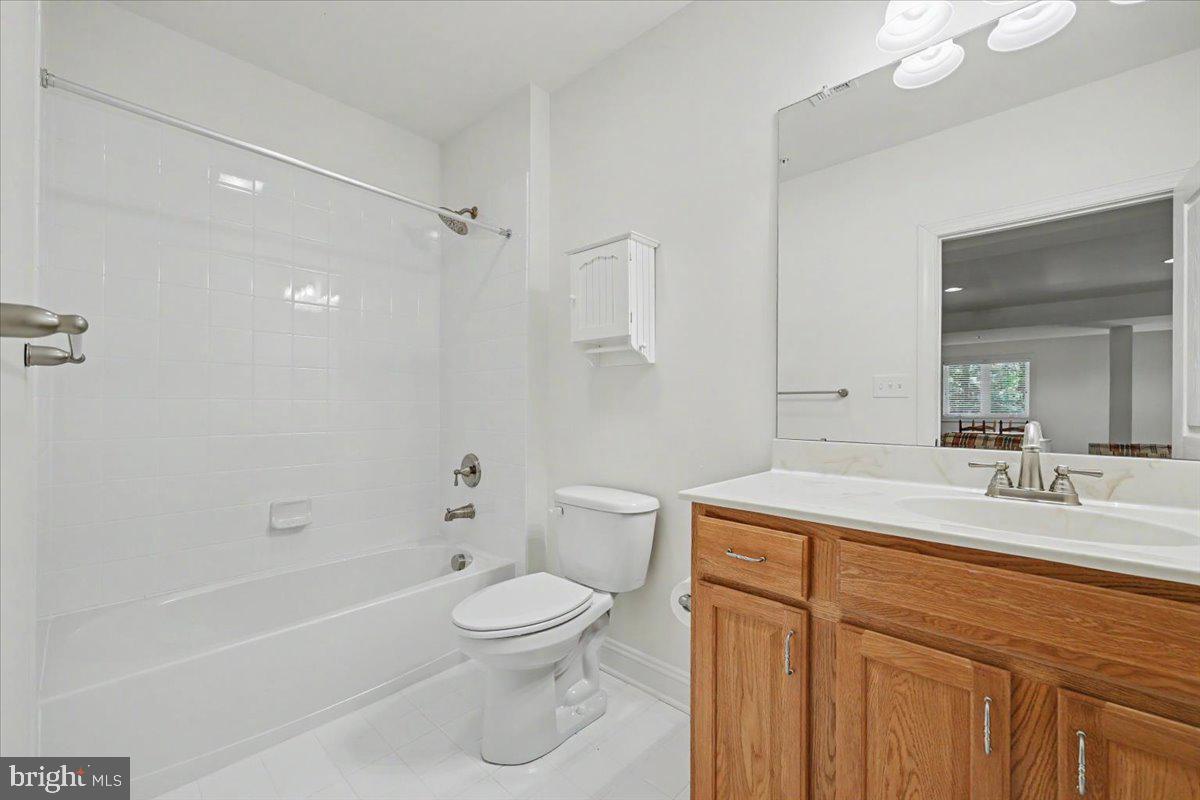COLDSTREAM CROSSING - Residential