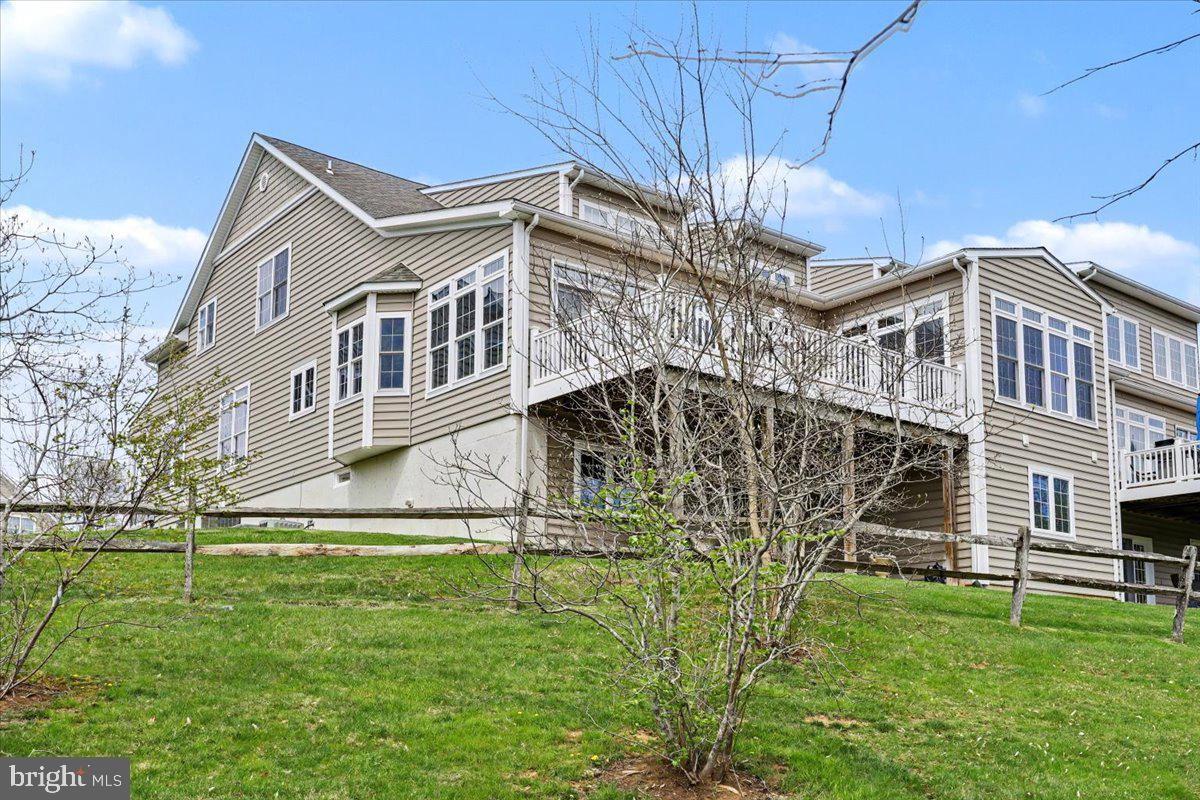 COLDSTREAM CROSSING - Residential
