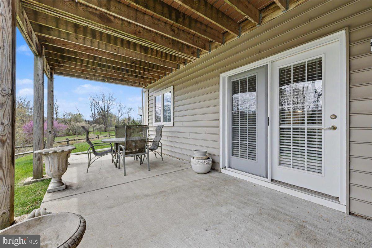 COLDSTREAM CROSSING - Residential
