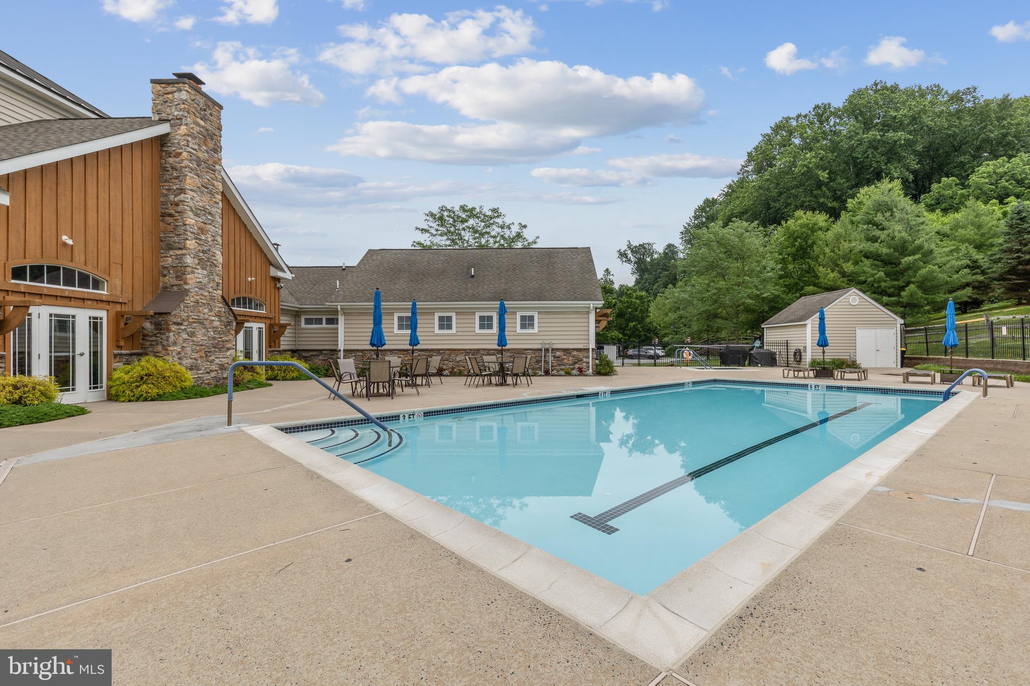 COLDSTREAM CROSSING - Residential
