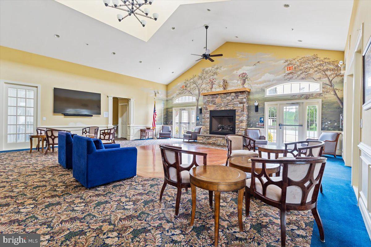 COLDSTREAM CROSSING - Residential