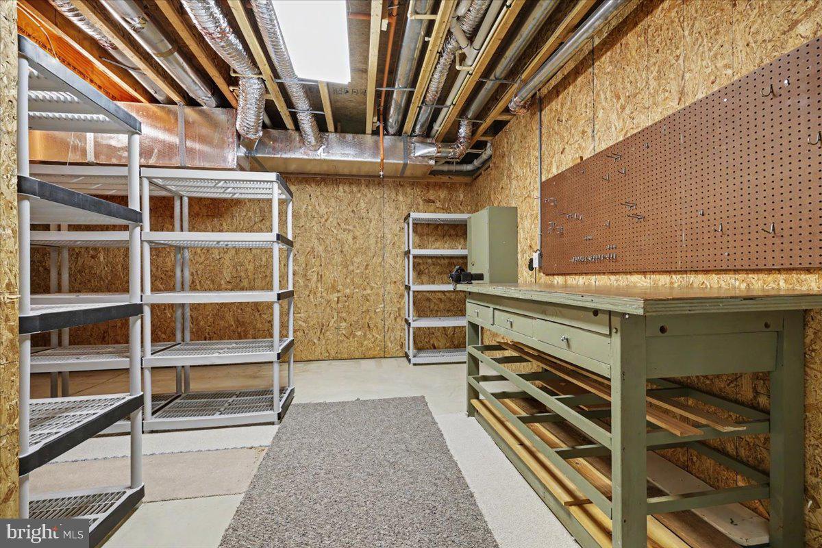 COLDSTREAM CROSSING - Residential