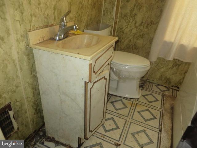 PHILADELPHIA (WEST) - Residential