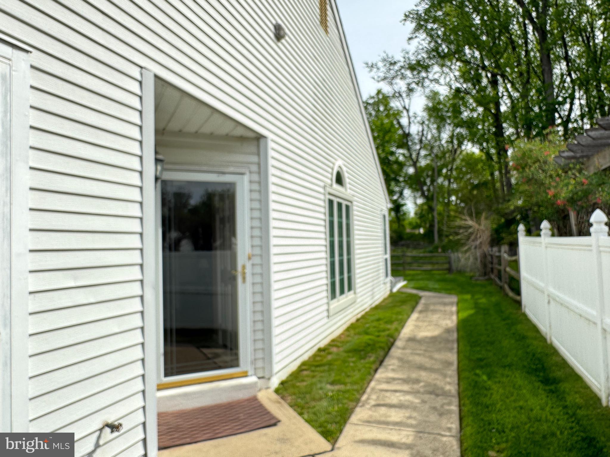 SUMMIT TRACE - Residential