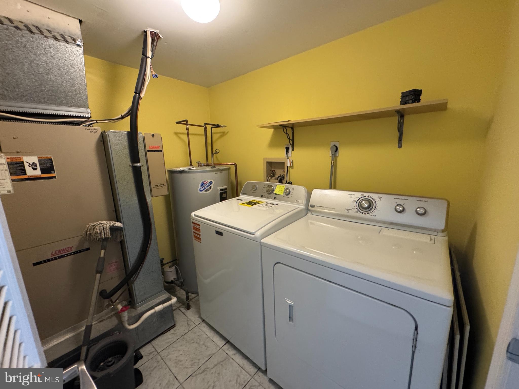 SUMMIT TRACE - Residential
