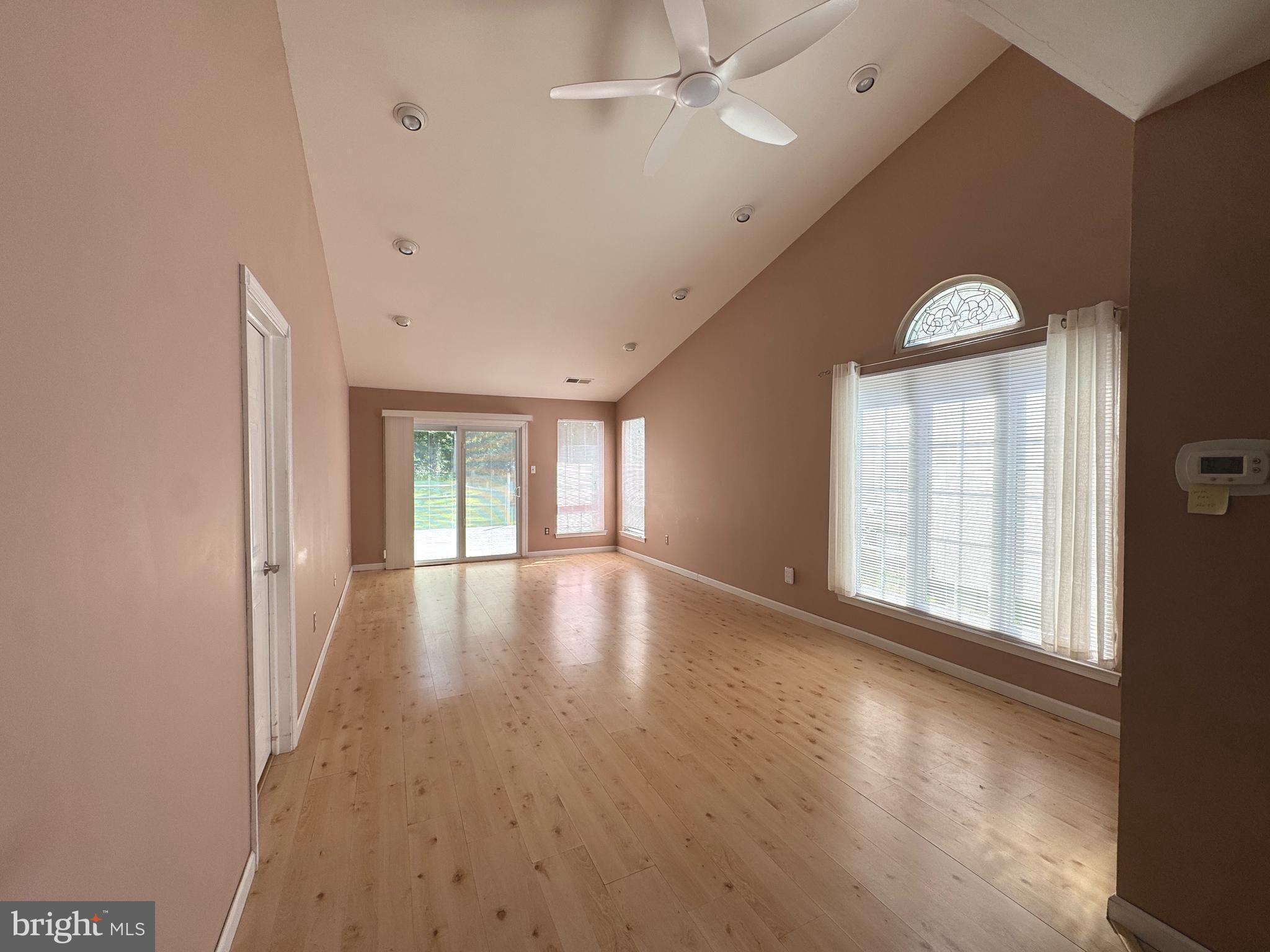 SUMMIT TRACE - Residential