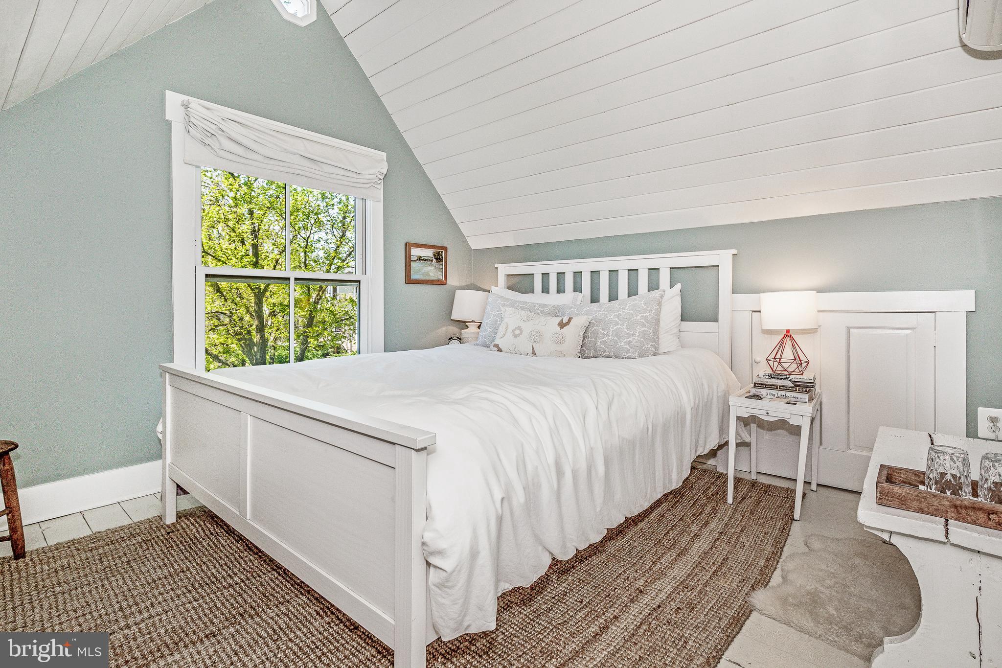EASTPORT - Residential