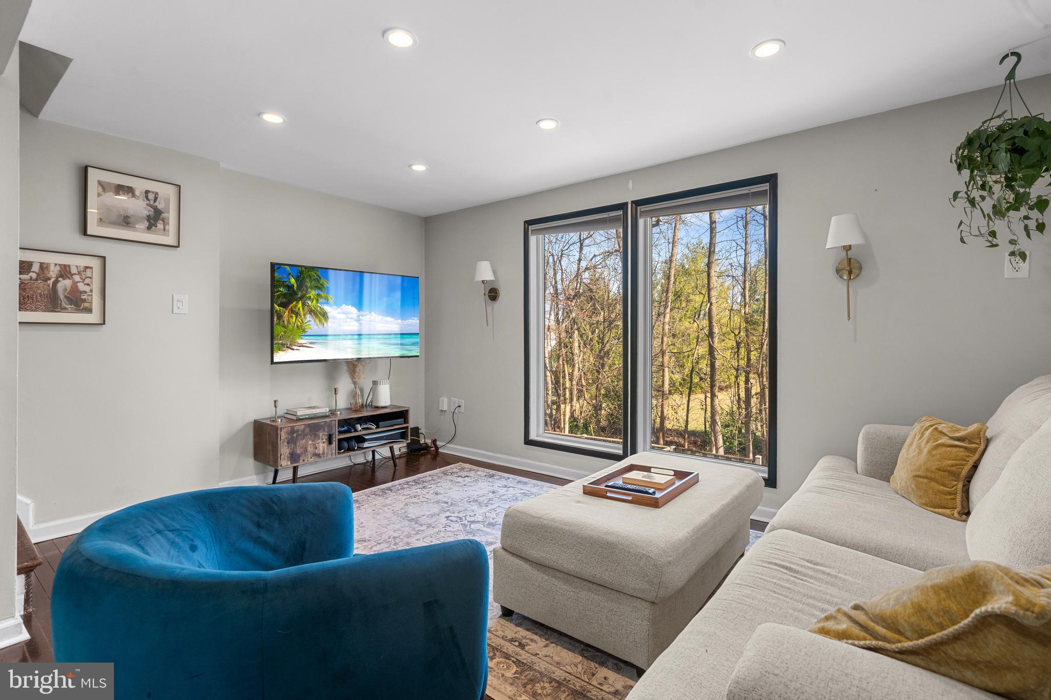D EVEREUX WEST - Residential