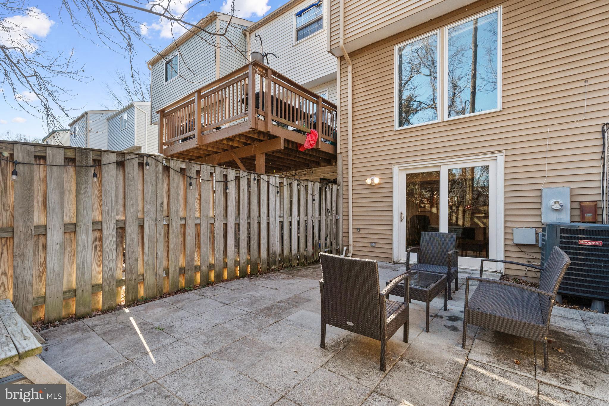 D EVEREUX WEST - Residential