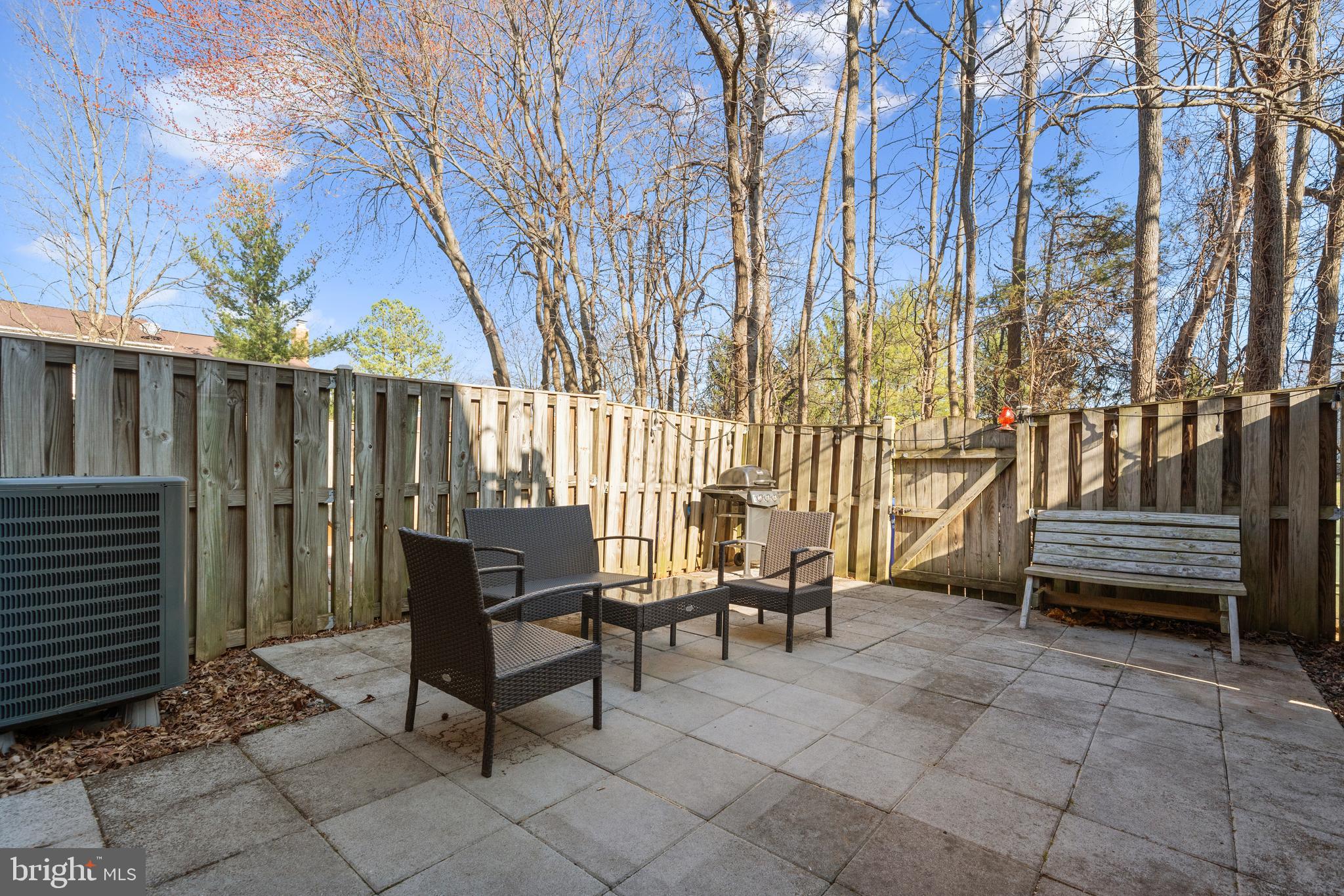 D EVEREUX WEST - Residential