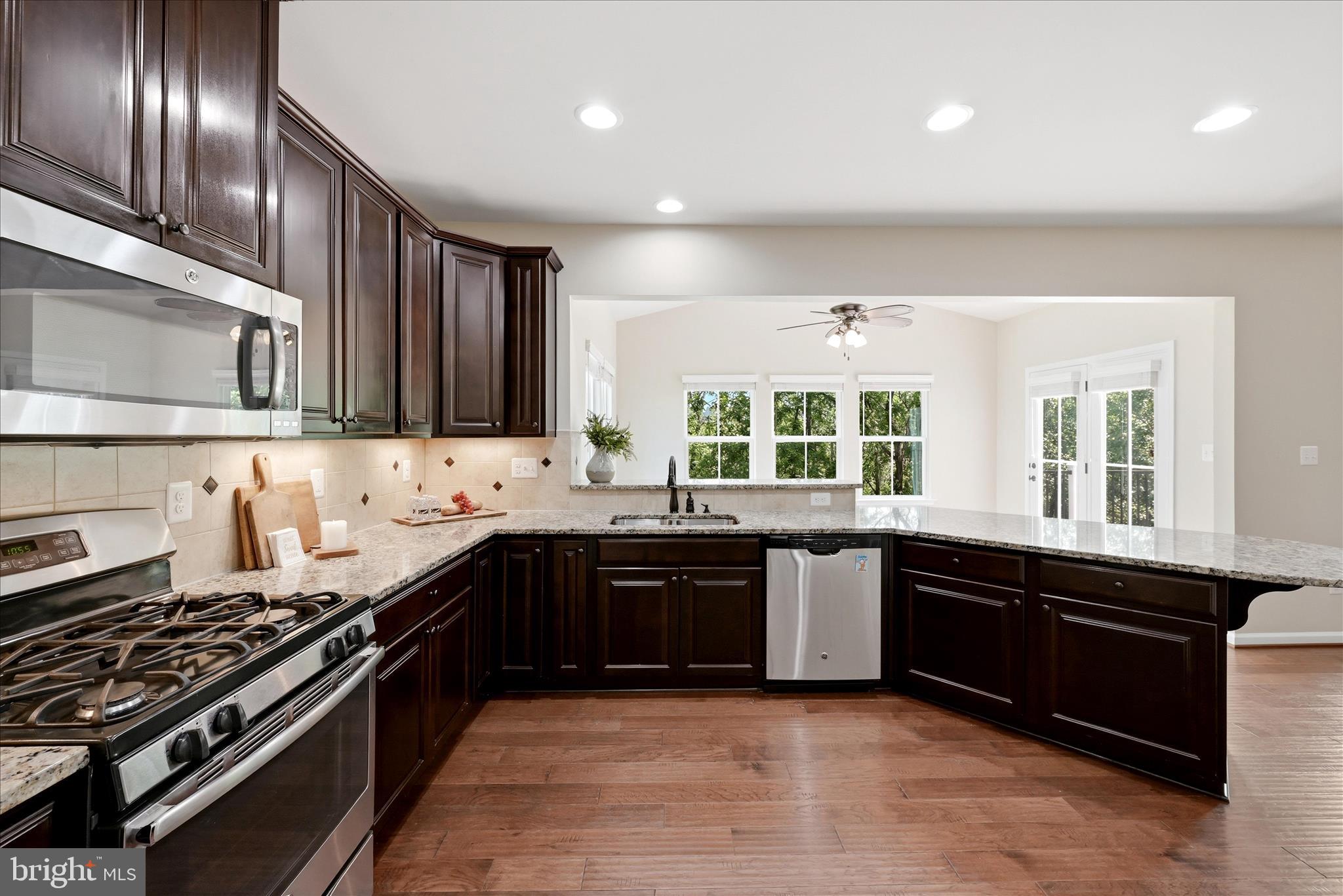 LAKE FREDERICK - Residential