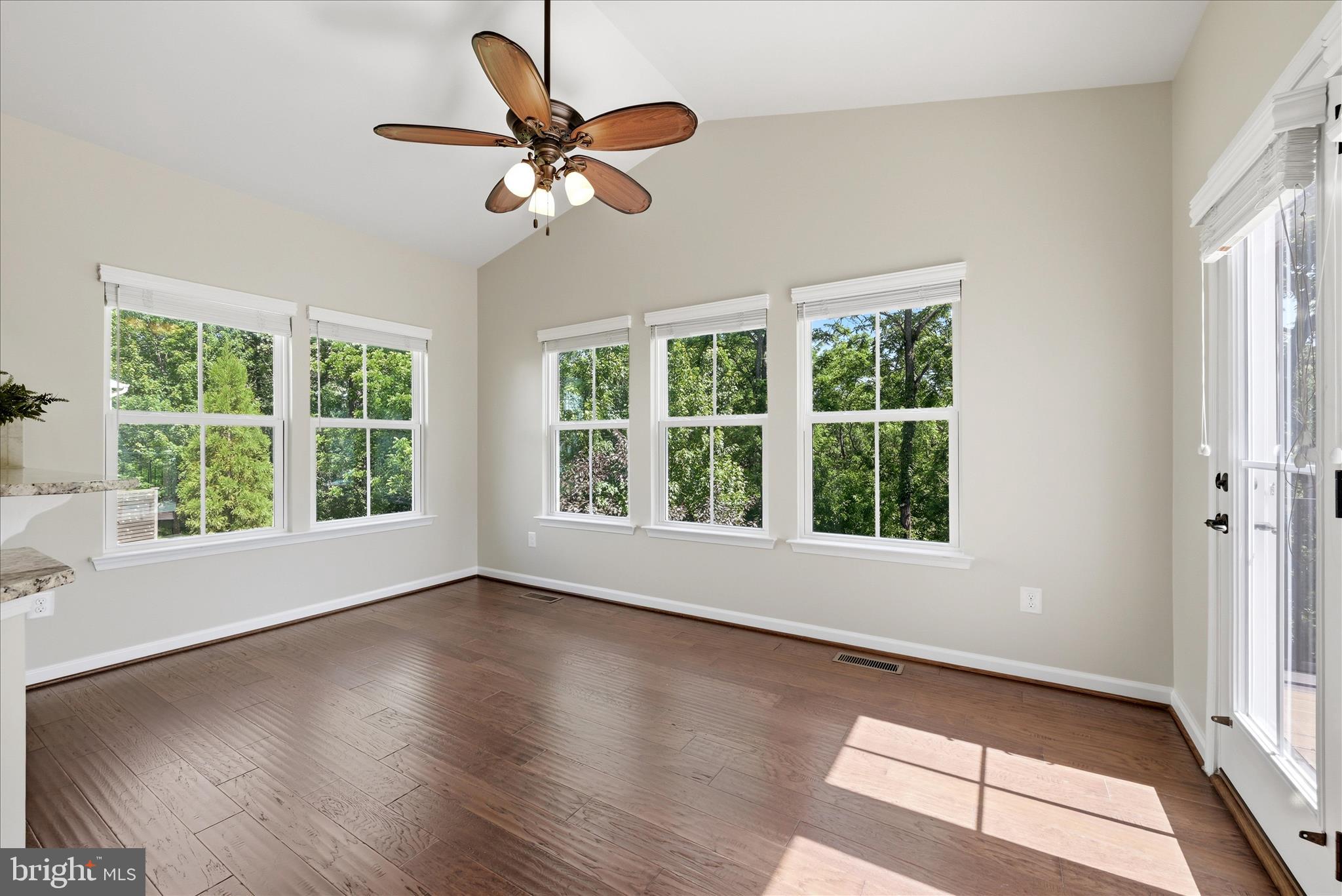 LAKE FREDERICK - Residential