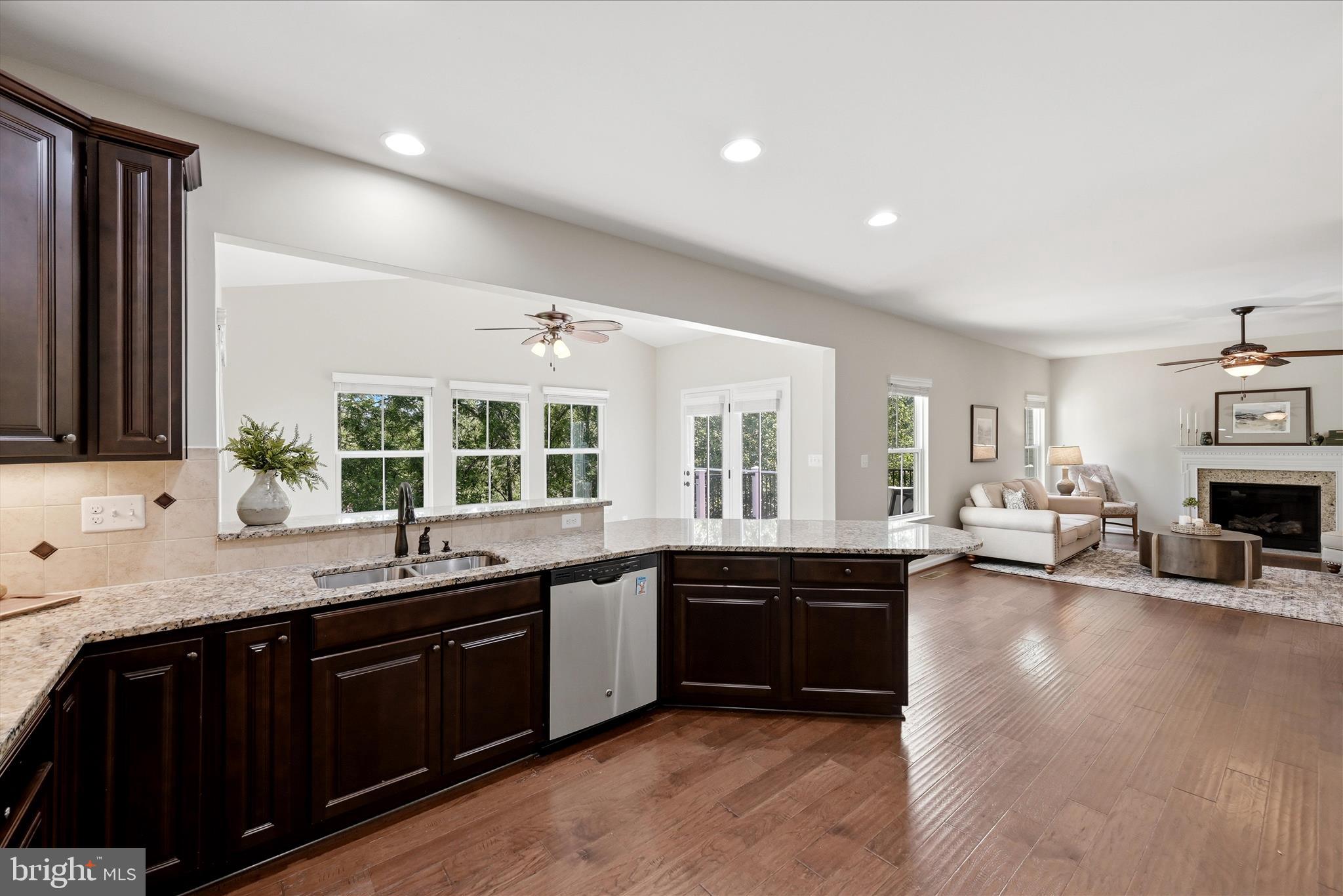 LAKE FREDERICK - Residential