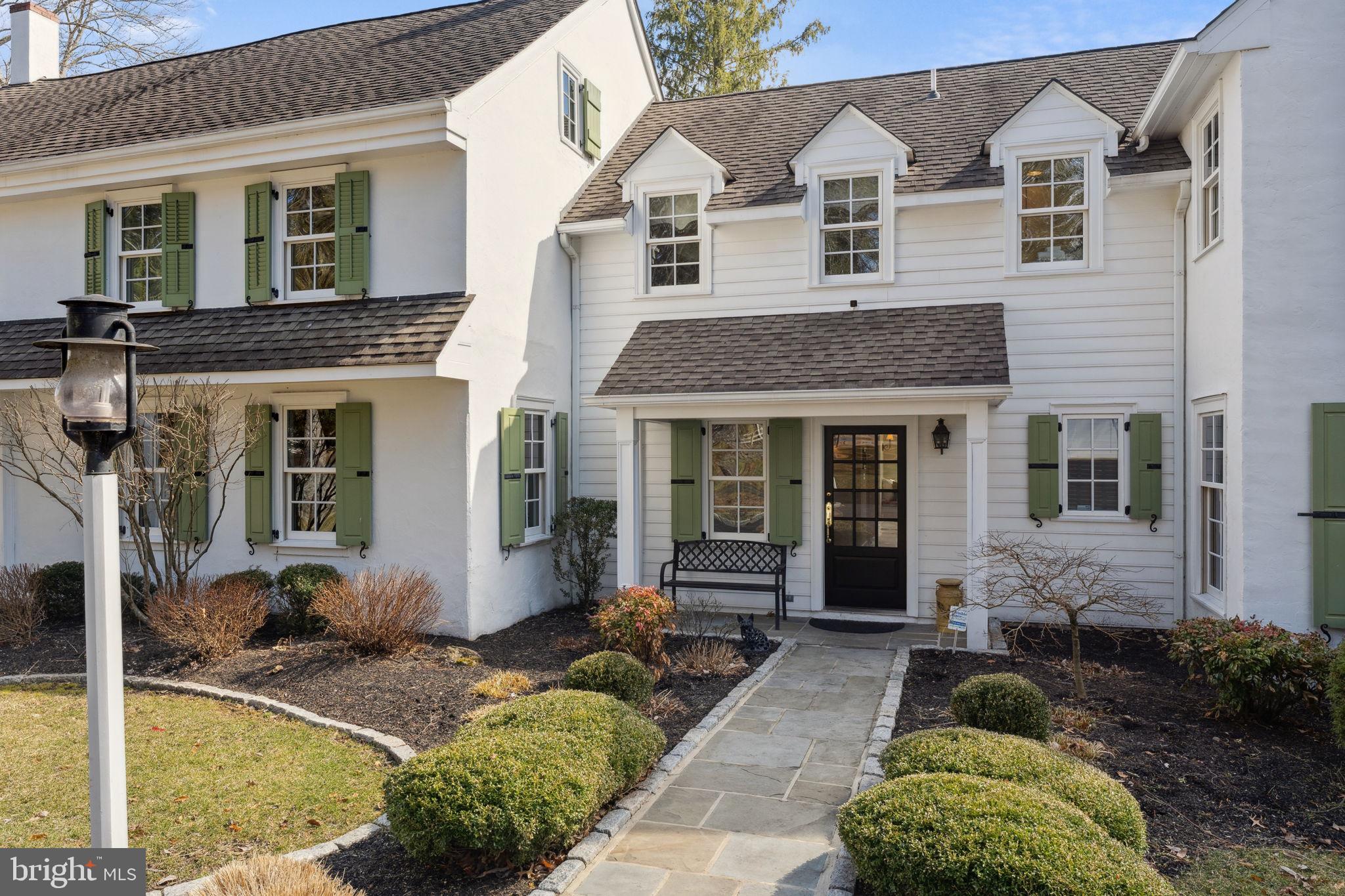 RADNOR HUNT - Residential