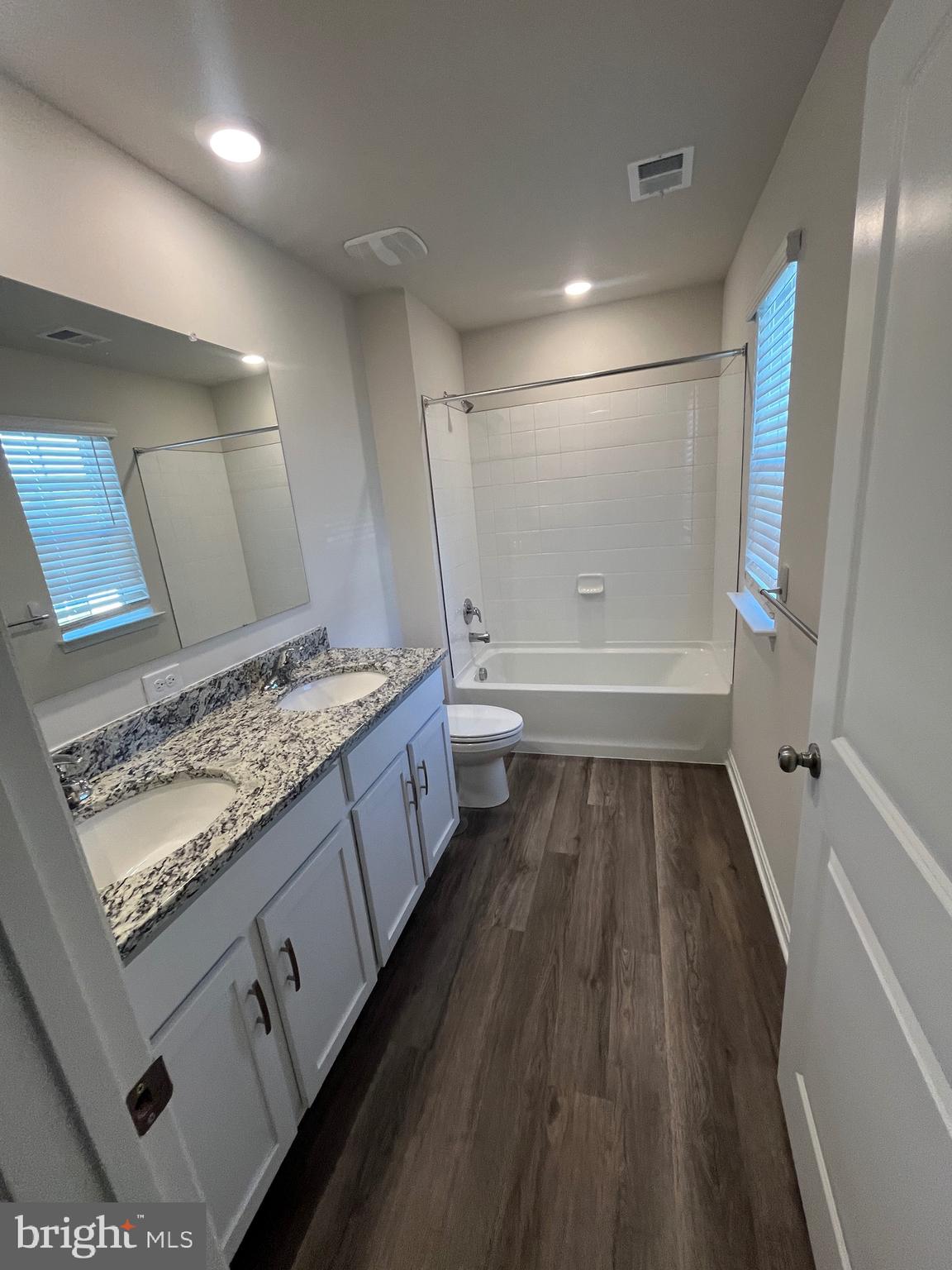 RED HILL - Residential Lease