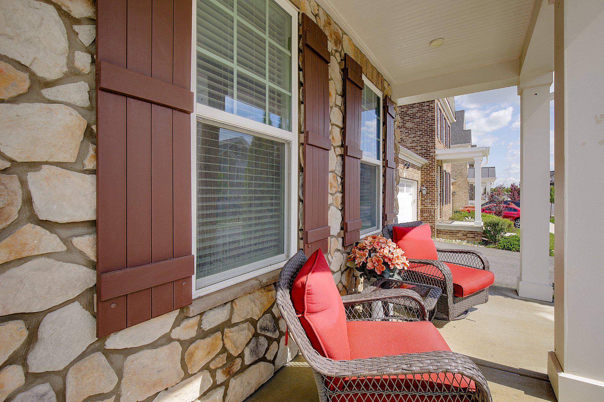 TWO RIVERS - Residential