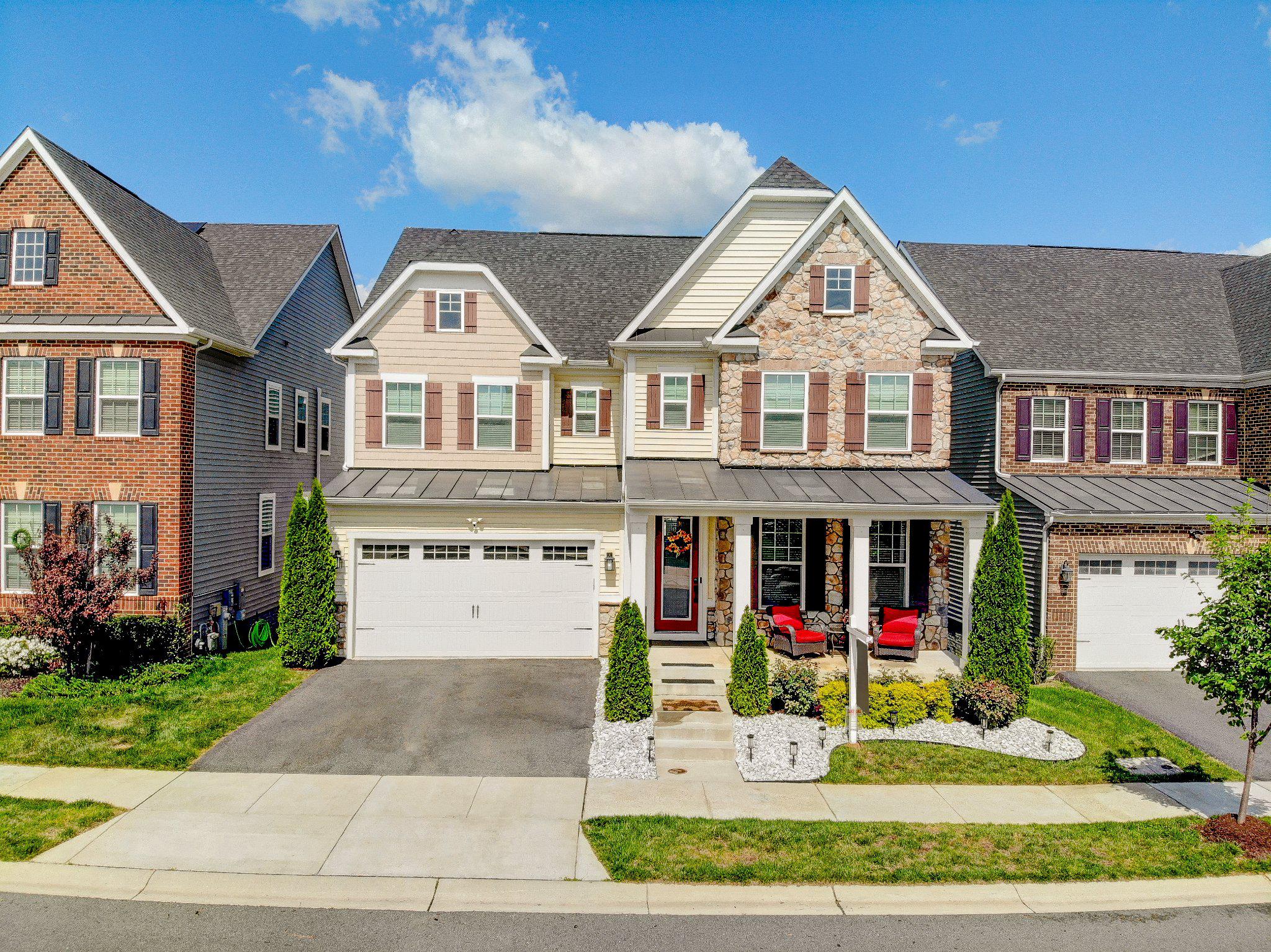 TWO RIVERS - Residential