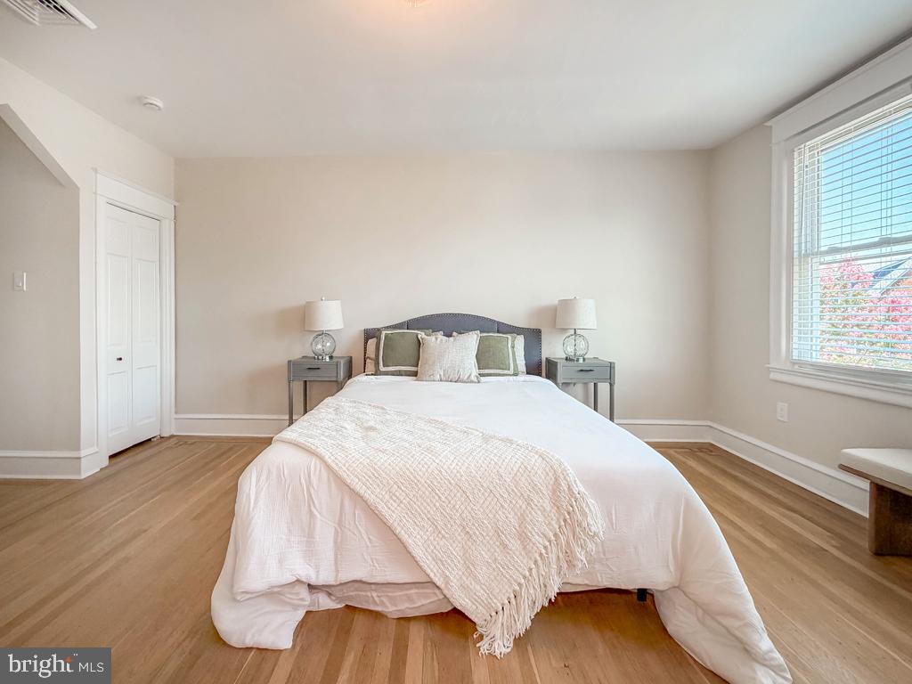 COBBS CREEK - Residential