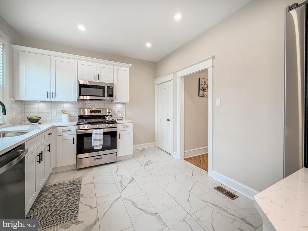 COBBS CREEK - Residential
