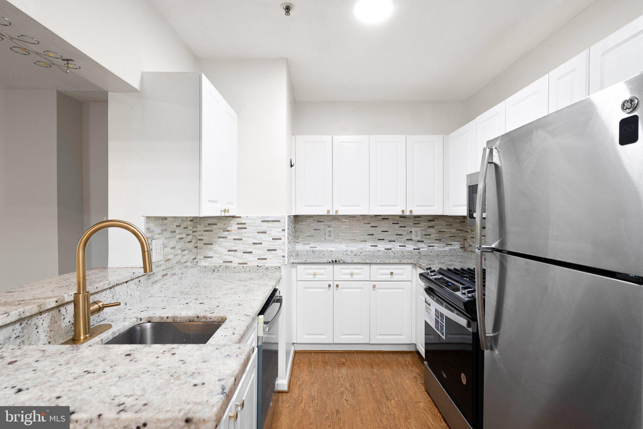 SOUTHGLEN AT UNIVERSITY CENTER - Residential