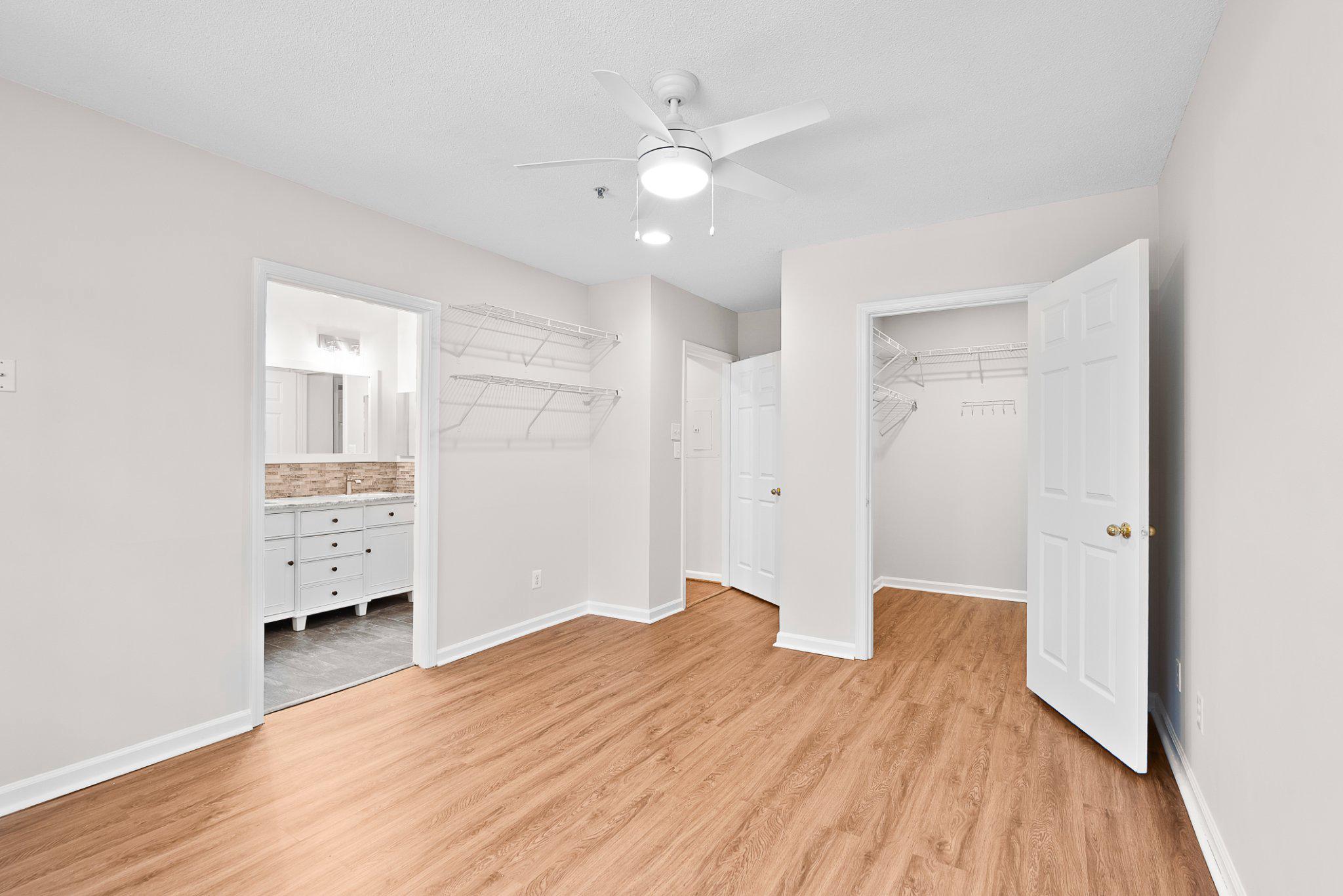 SOUTHGLEN AT UNIVERSITY CENTER - Residential