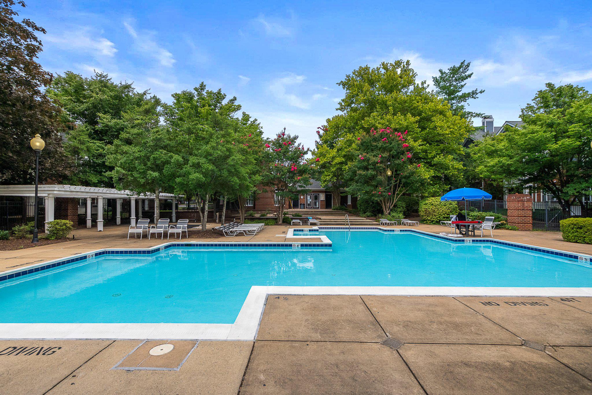 SOUTHGLEN AT UNIVERSITY CENTER - Residential