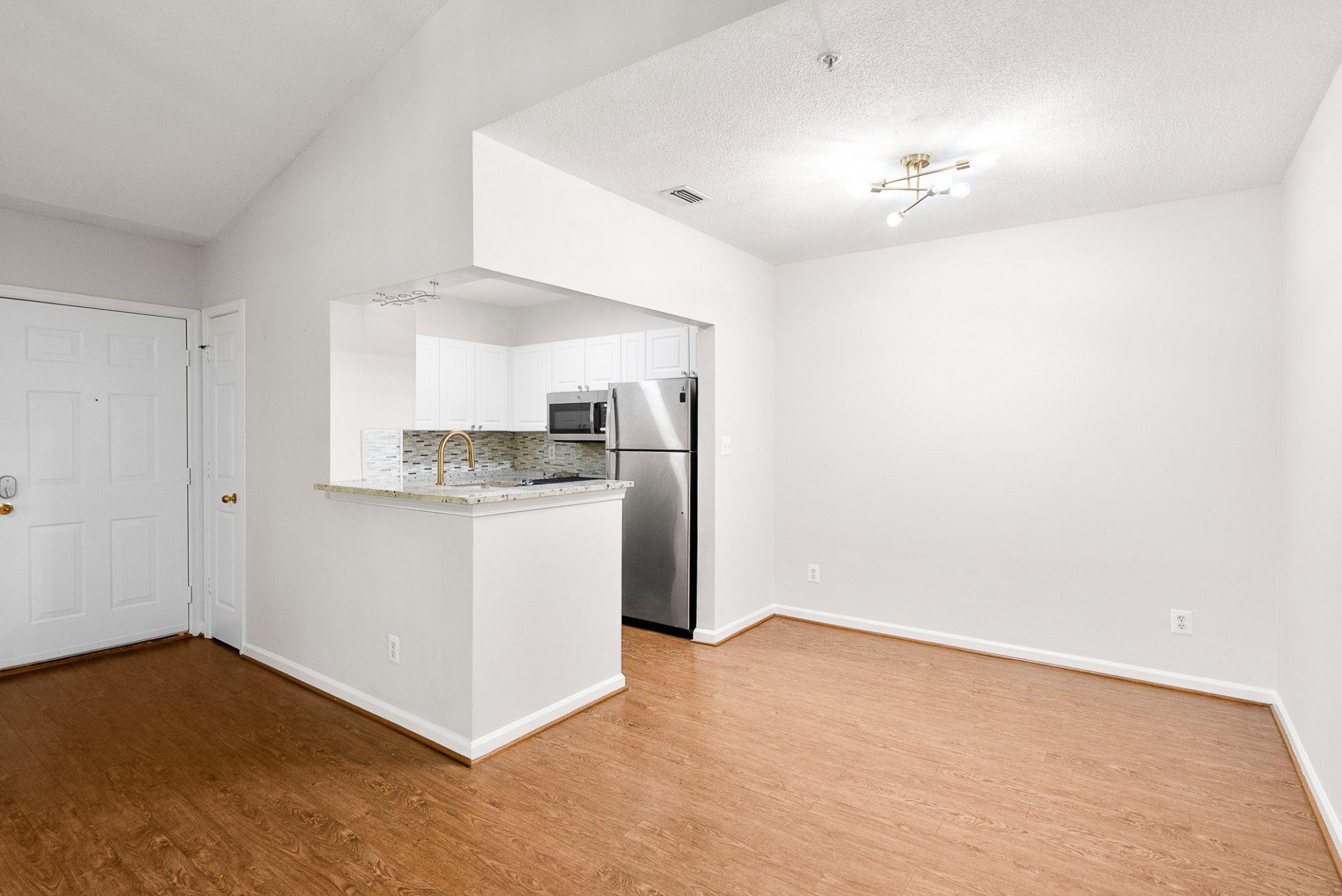 SOUTHGLEN AT UNIVERSITY CENTER - Residential