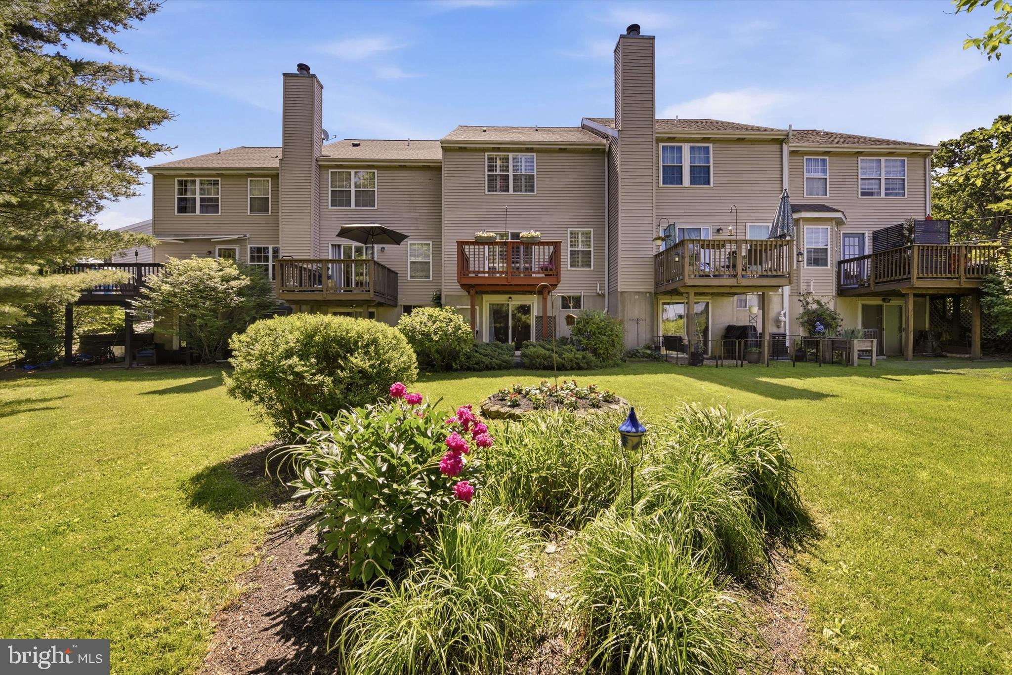 VALLEY CROSSING - Residential