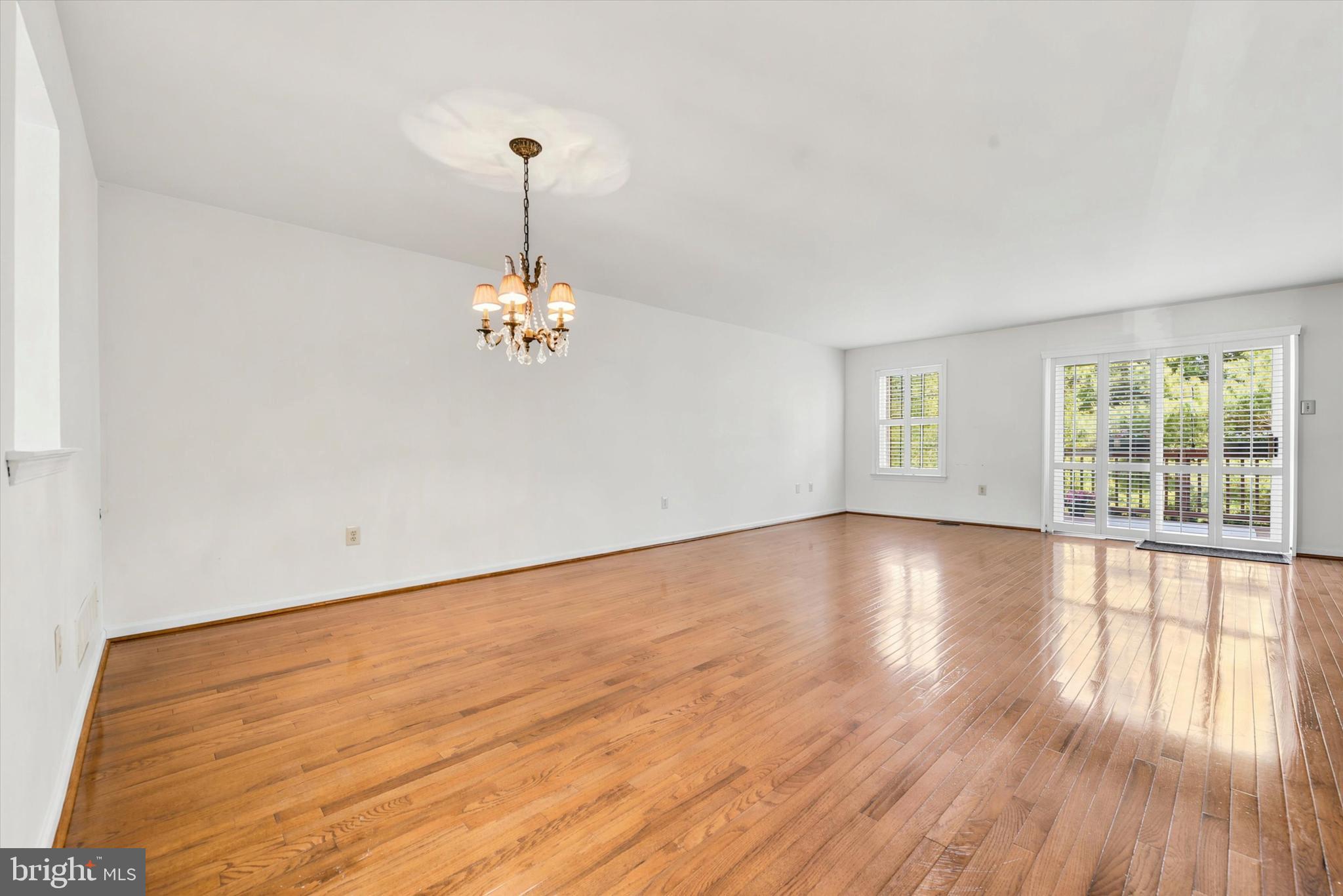 VALLEY CROSSING - Residential