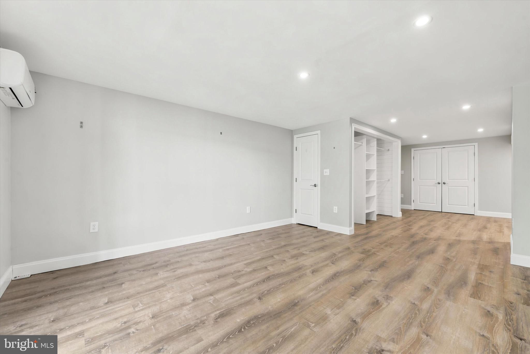 VALLEY CROSSING - Residential