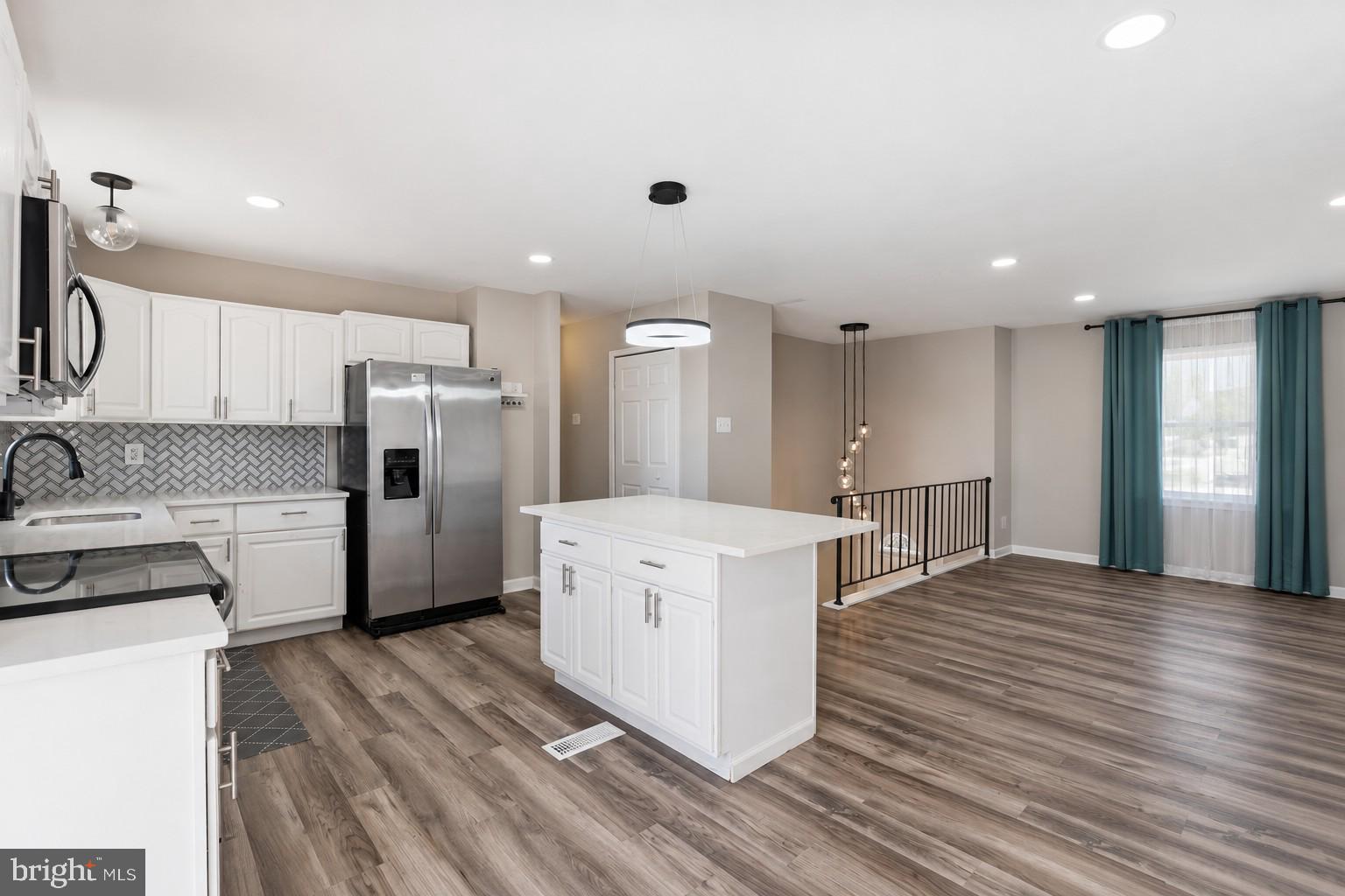 ST CHARLES - CARRINGTON - Residential